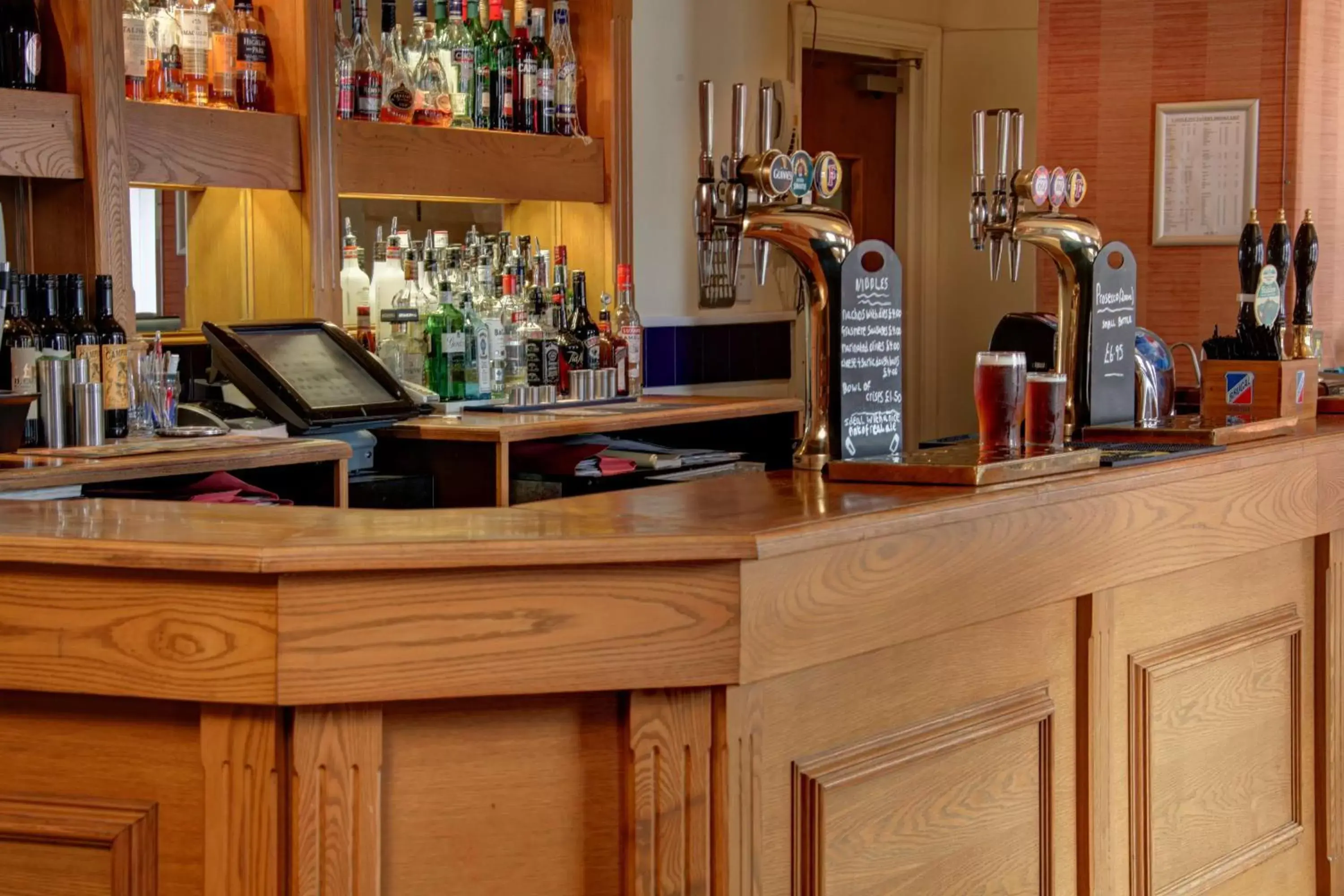 Restaurant/places to eat, Lounge/Bar in The Castle Inn Hotel by BW Signature Collection, Keswick