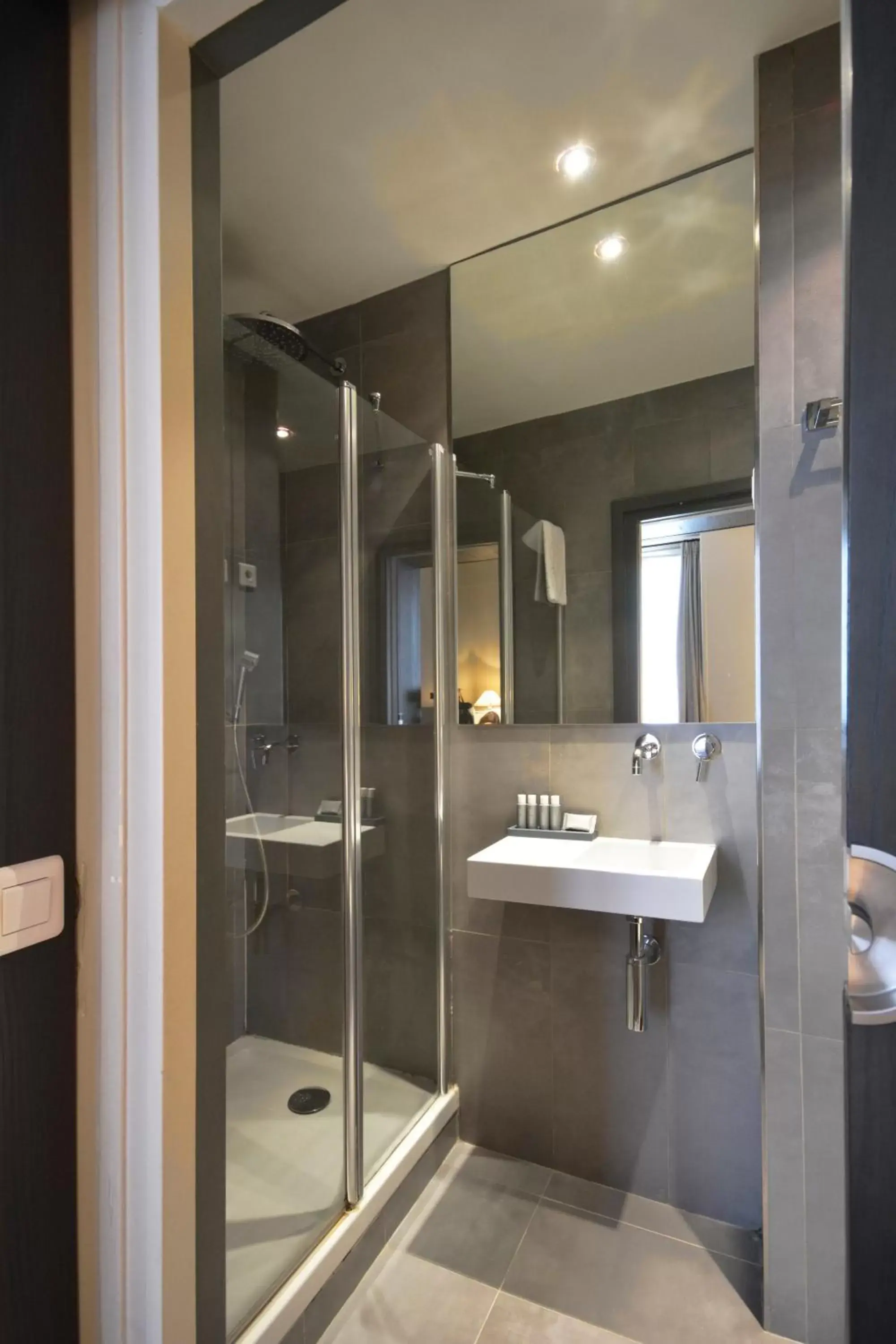 Shower, Bathroom in Villa Des Princes