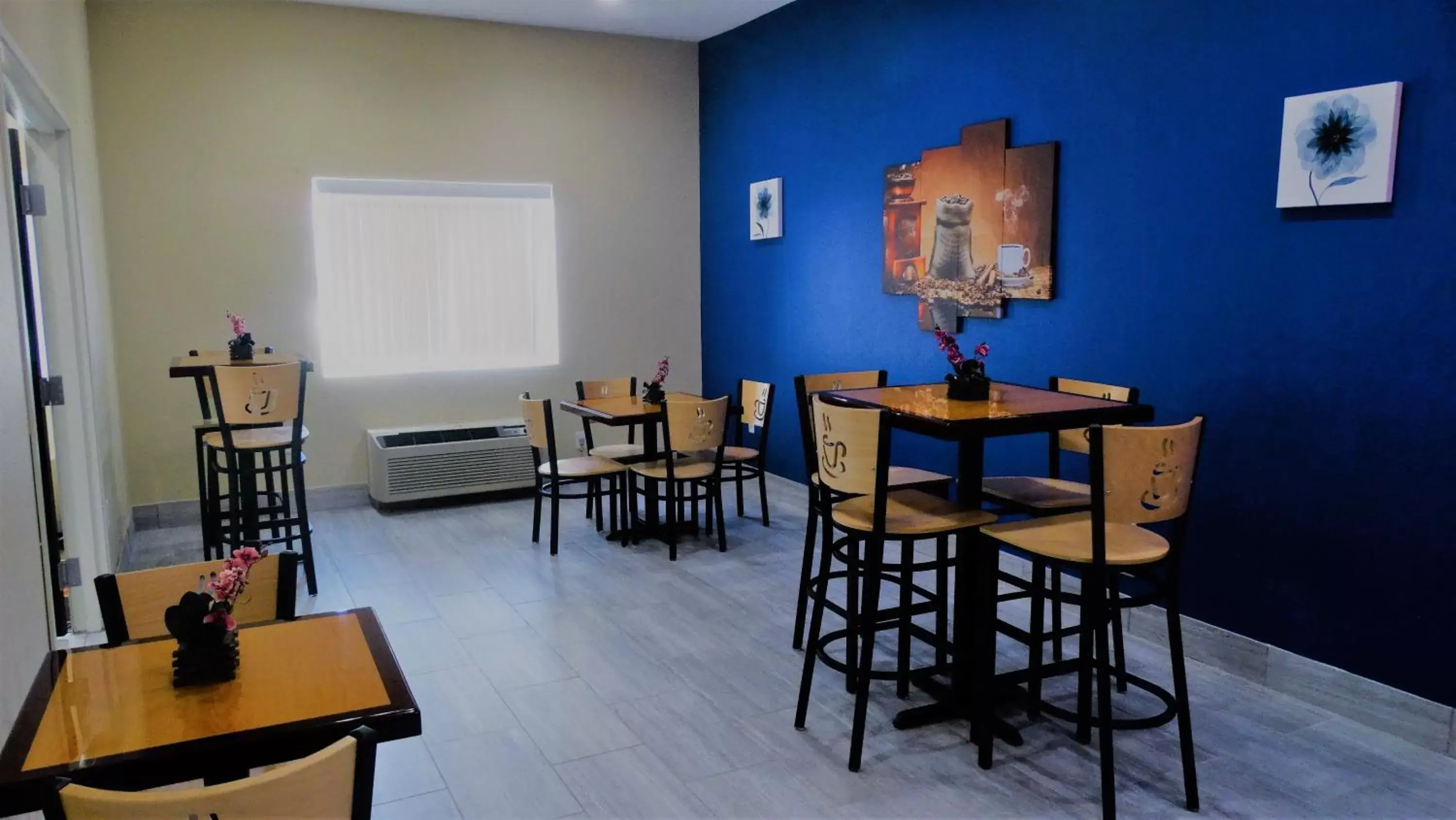 Food and drinks, Restaurant/Places to Eat in Oak Tree Inn & Suites