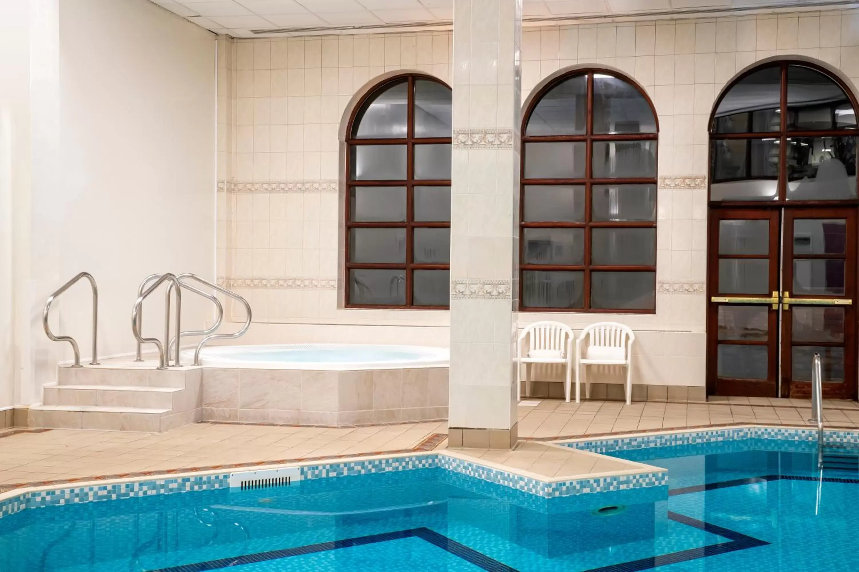 Fitness centre/facilities, Swimming Pool in Crowne Plaza Solihull, an IHG Hotel