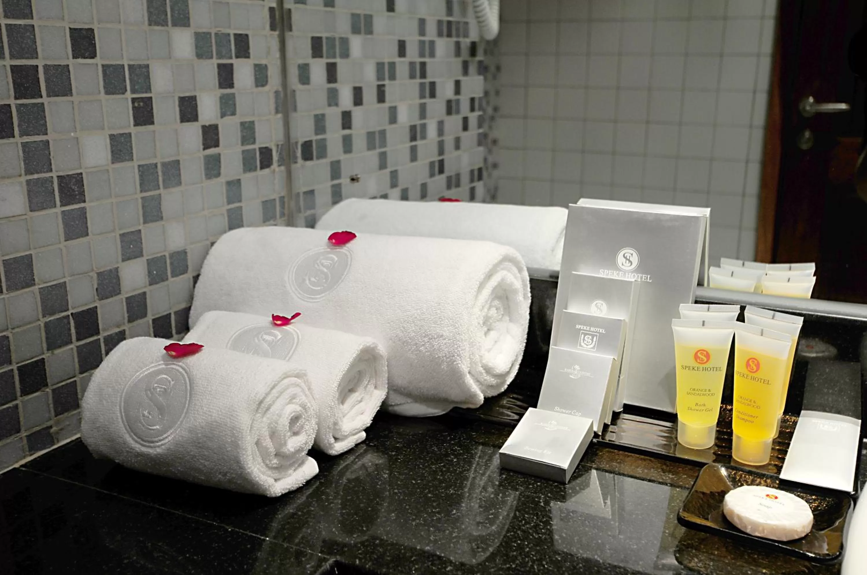 Bathroom in Speke Resort and Conference Center