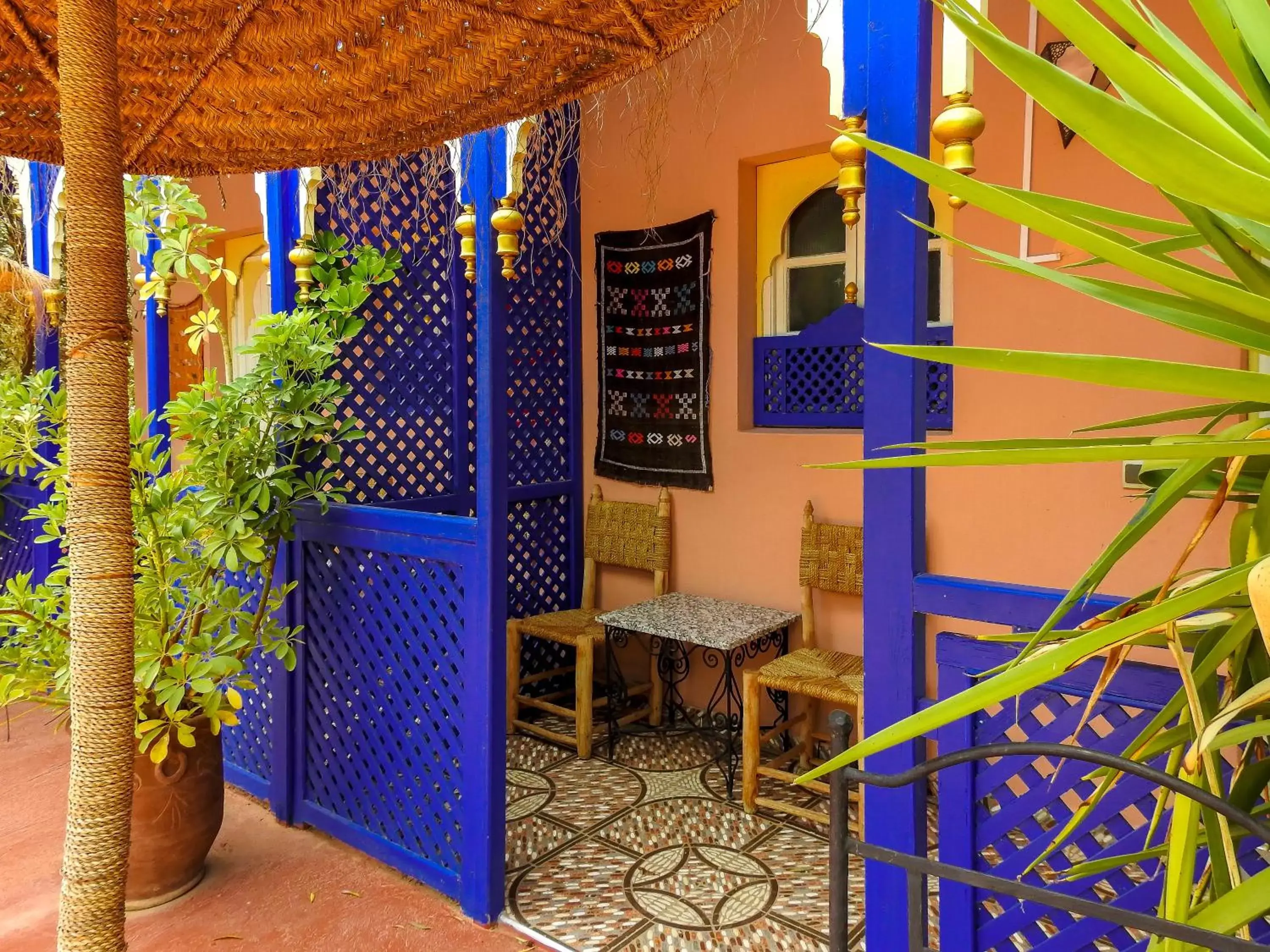 Double Room with Garden View in Le Bleu House Double Room with Garden View in Le Bleu House