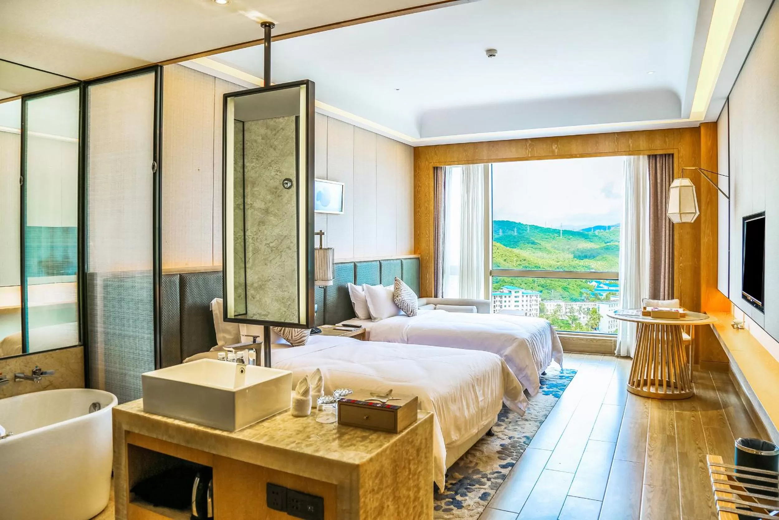 Bed in Harman Resort Hotel Sanya