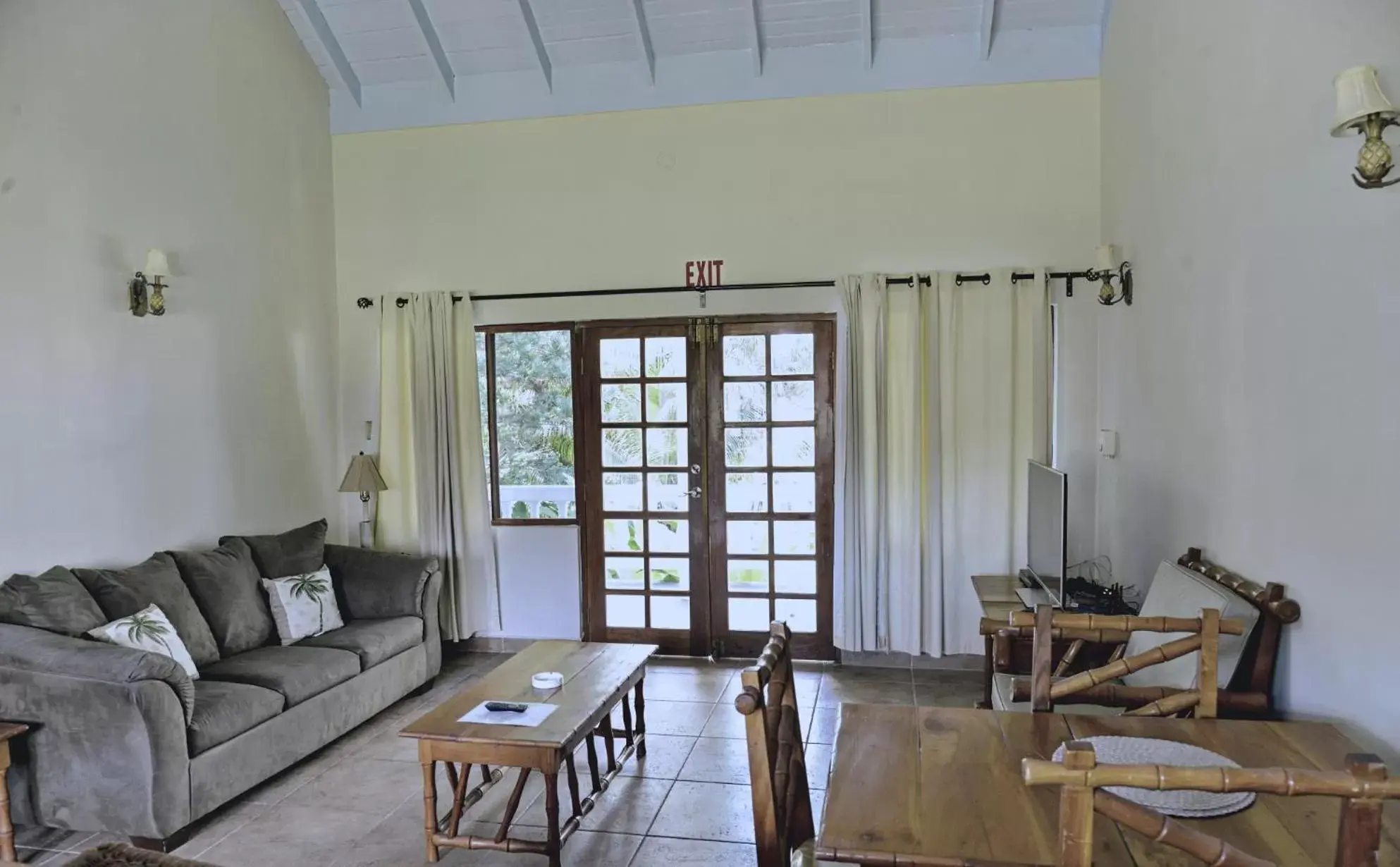 Living room, Seating Area in Beach House Condos, Negril