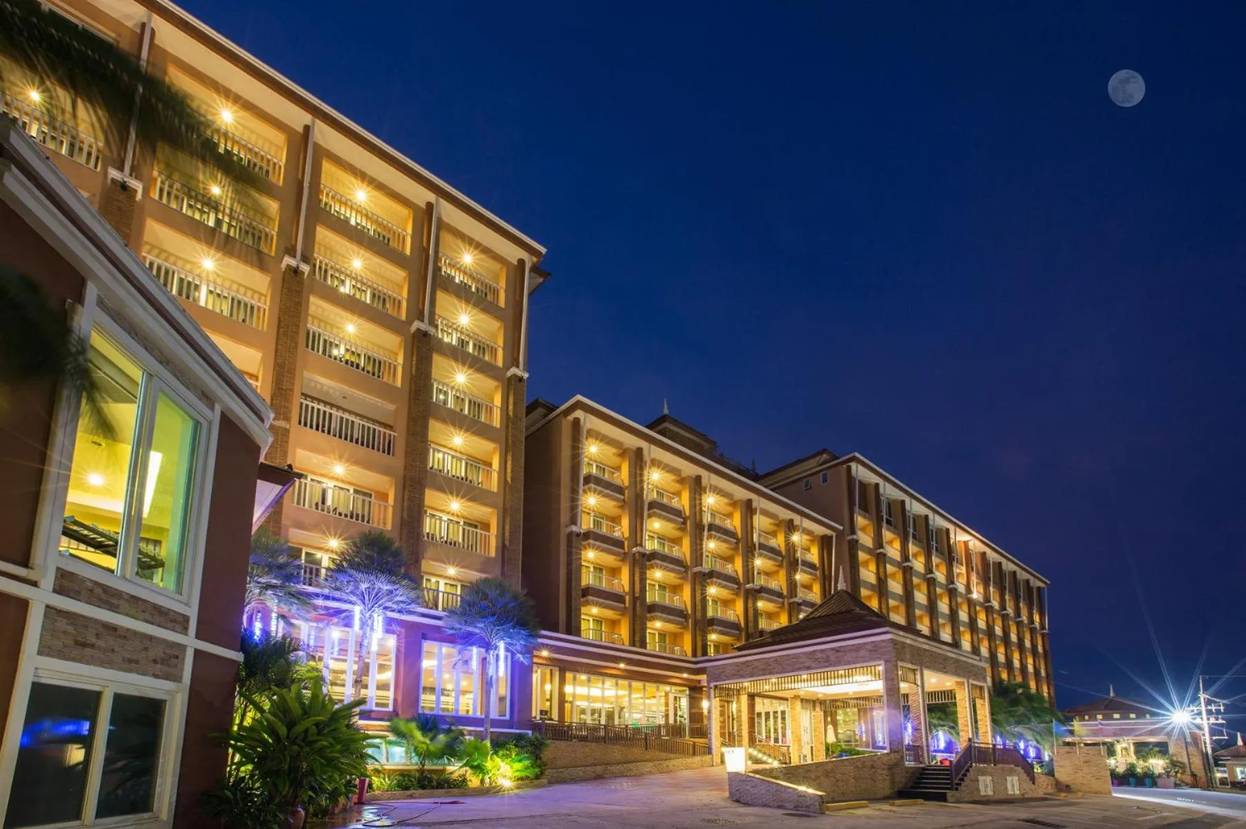 Property building in Saisawan Beach Luxury Hotel