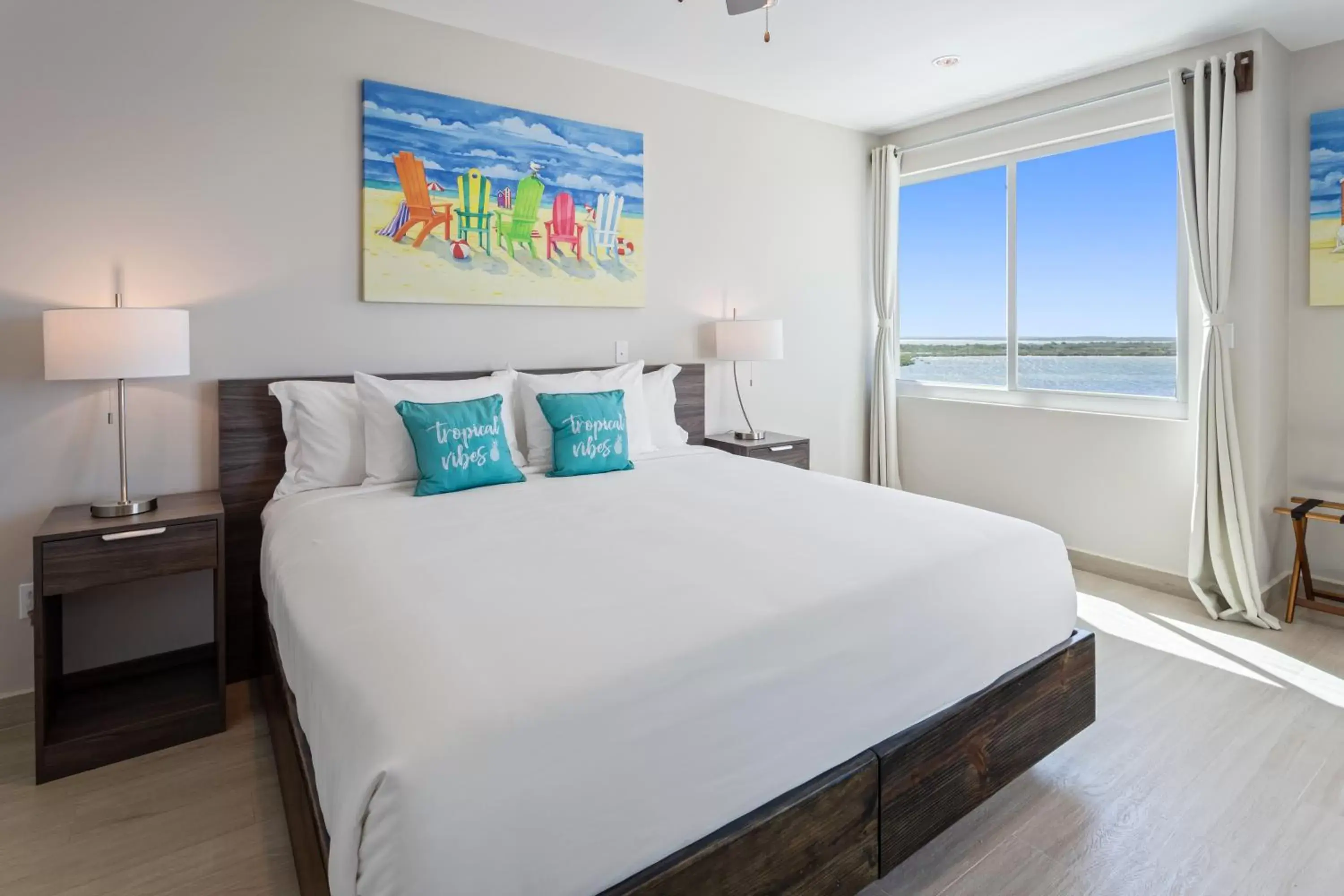 Two-Bedroom Bay View Condo in Sunset Caribe Belize Two-Bedroom Bay View Condo in Sunset Caribe Belize