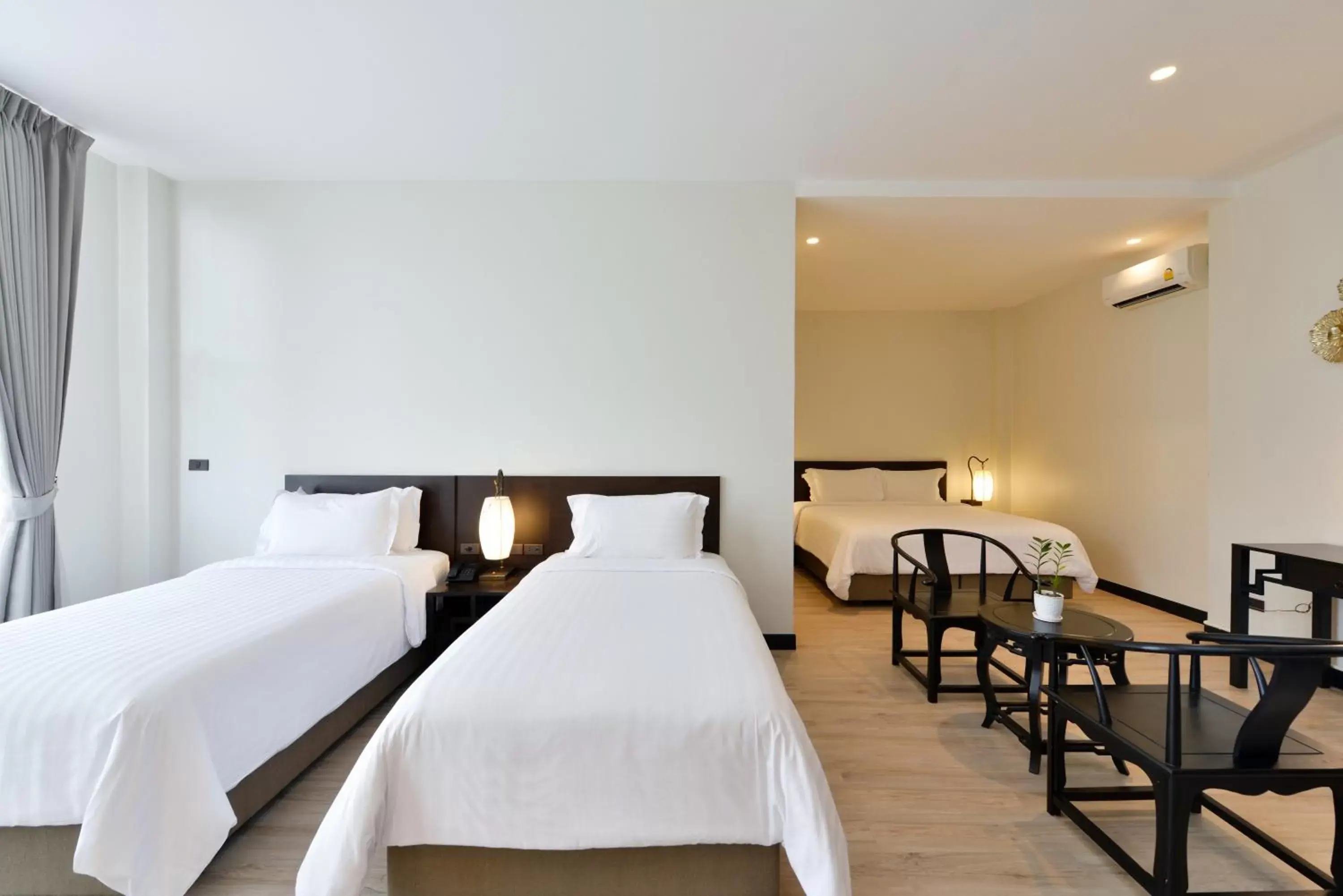 VIP, Bed in Oldthaiheng Hotel