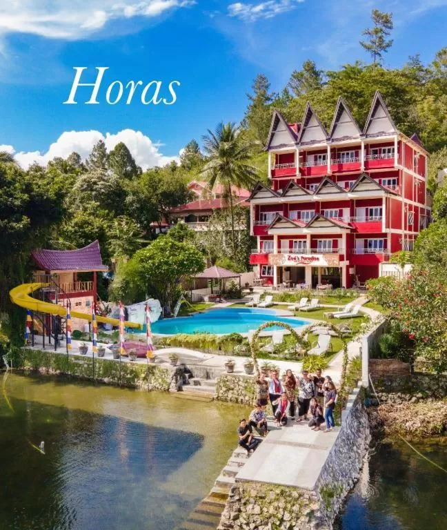 Zoé’s Paradise Waterfront Hotel