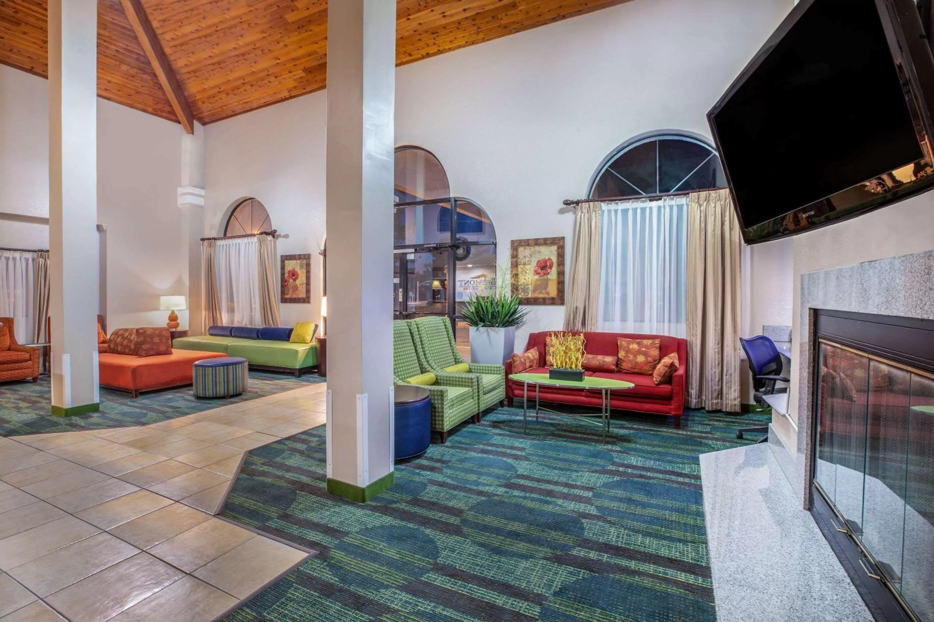 Lobby or reception in Baymont by Wyndham Tehachapi