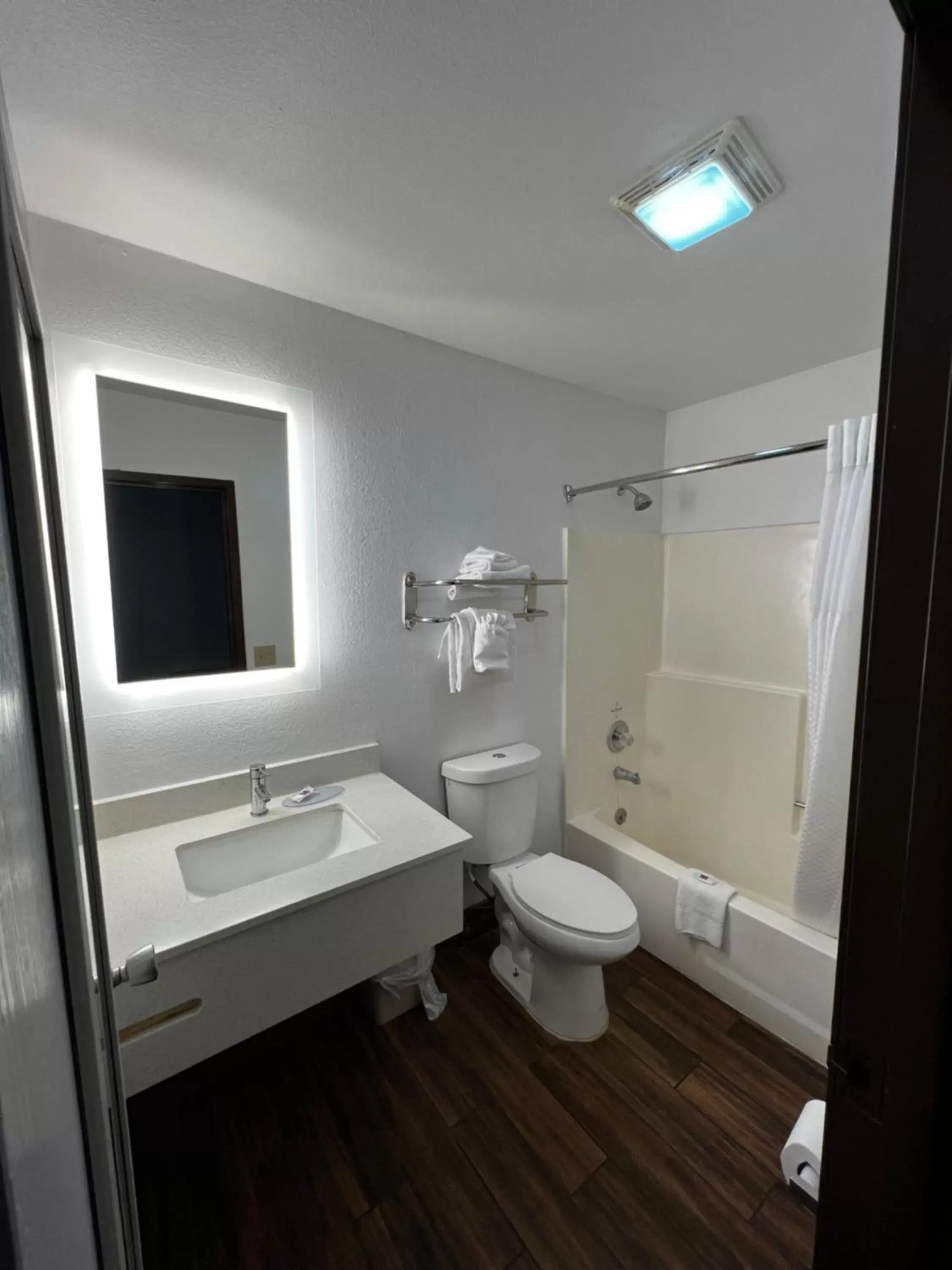 Shower, Bathroom in Studio 6 Suites Flagstaff AZ
