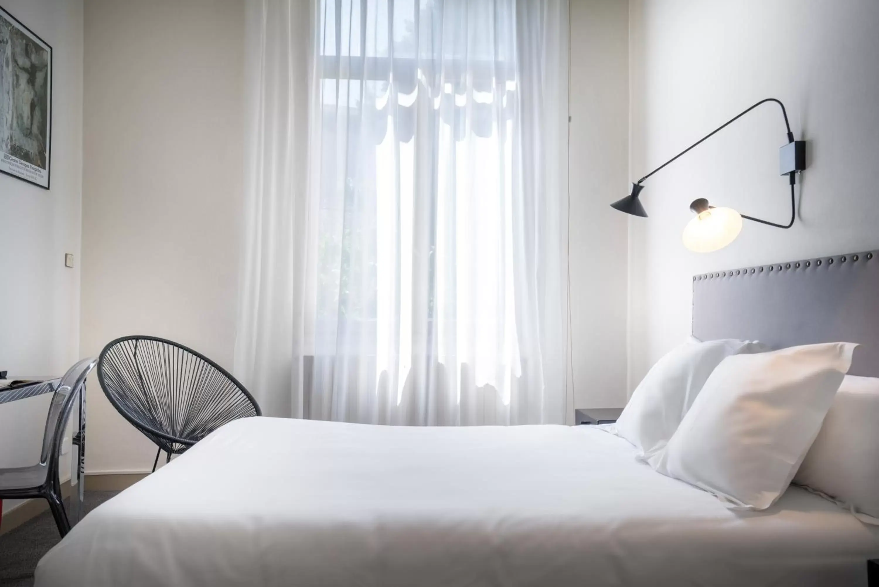 Bedroom, Bed in Hotel d'Angleterre