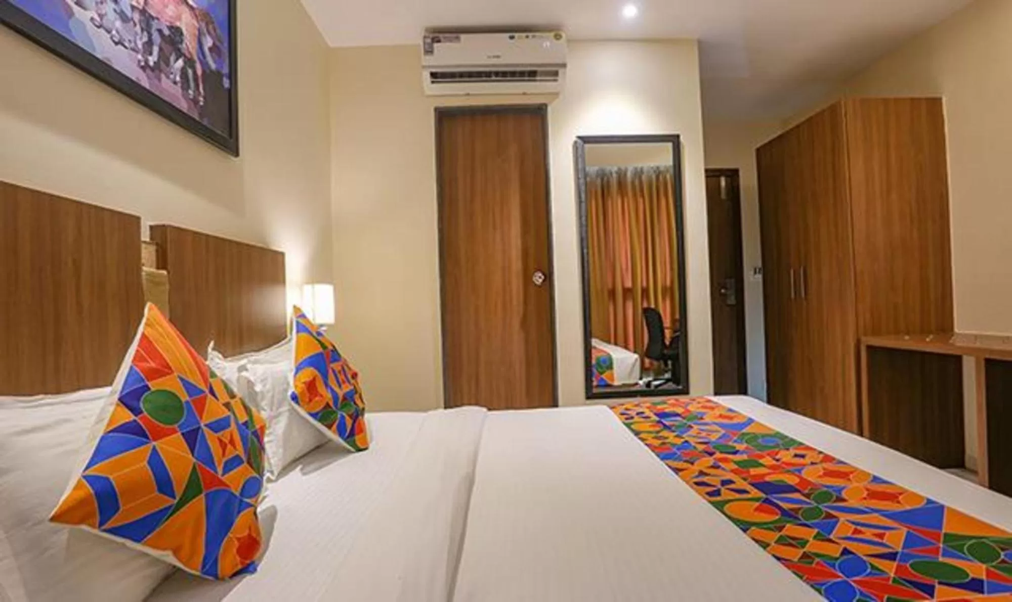 Bed in FabHotel Royal International - Nr Mumbai International Airport