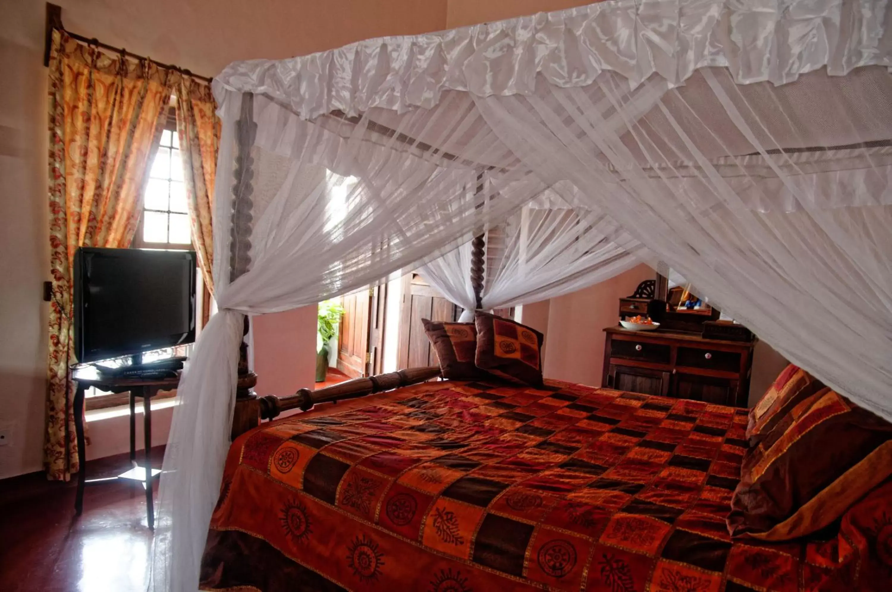 Romantic Suite in Zanzibar Palace Hotel