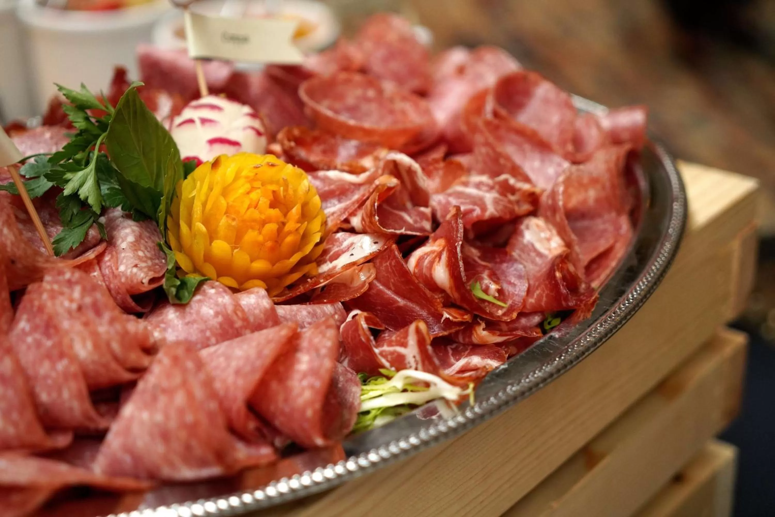 Dining area in Embassy Suites by Hilton Seattle North Lynnwood