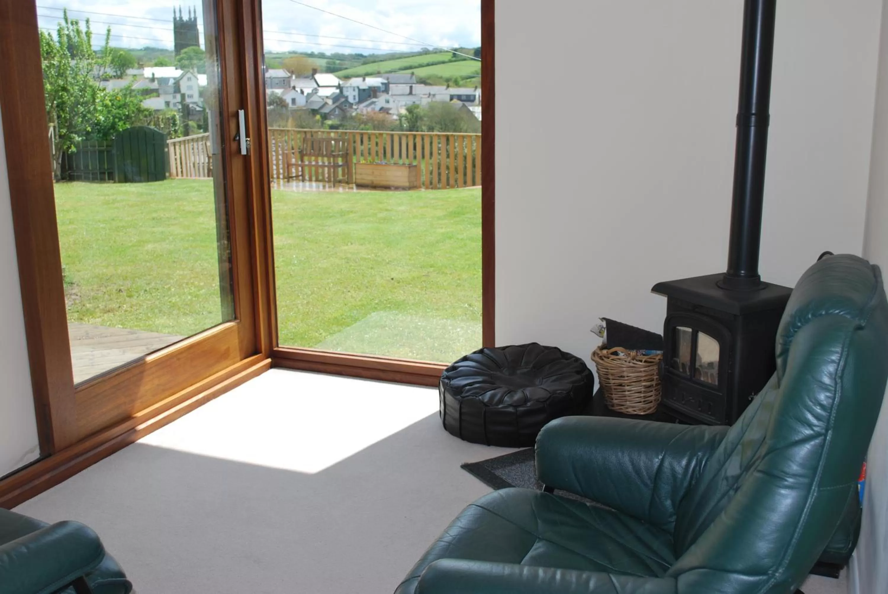 Area and facilities in Oak Lodge B&B