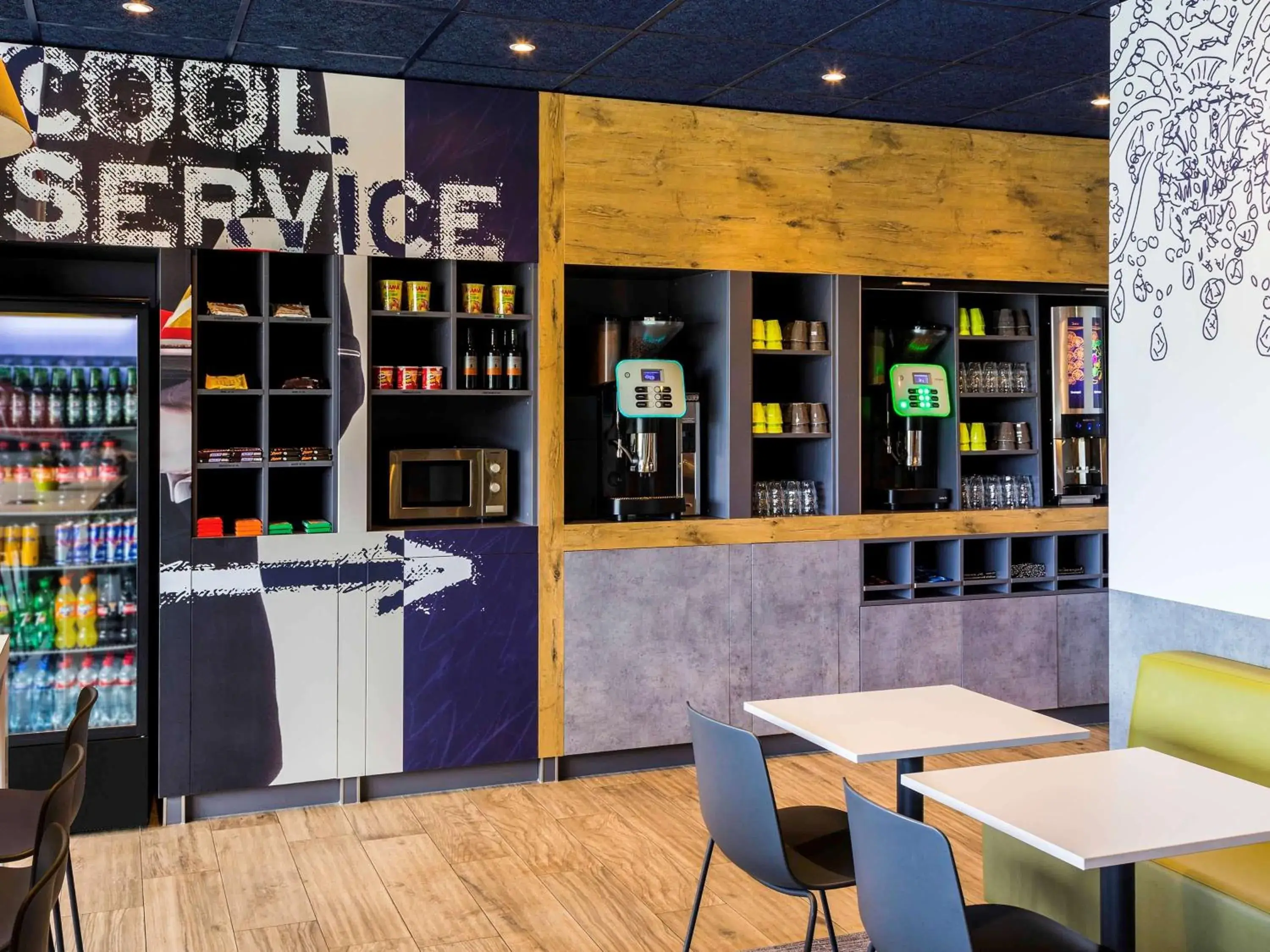 Lounge or bar in ibis budget Stein Maastricht Lounge or bar in ibis budget Stein Maastricht