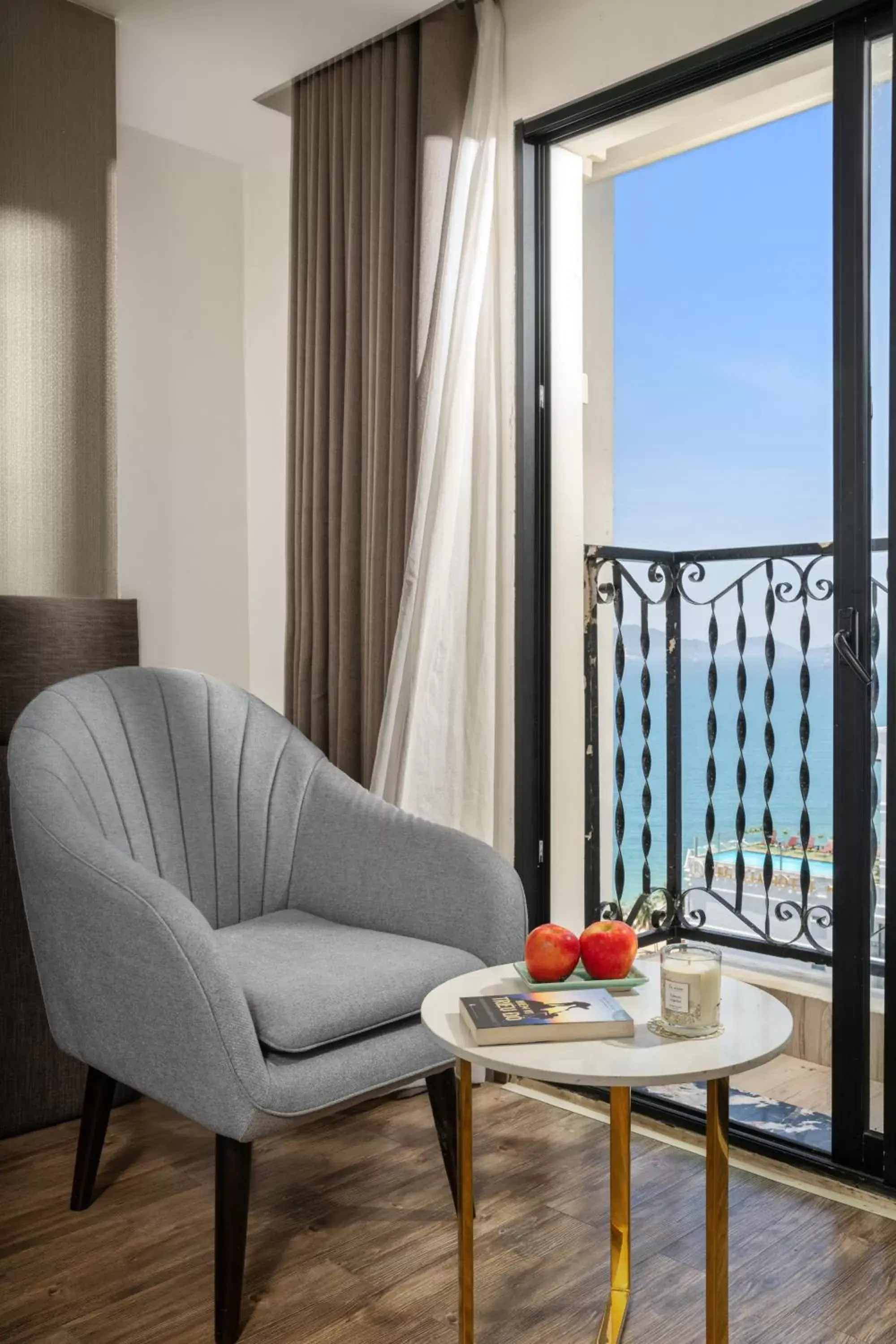 Sea view, Seating Area in Sochi Hotel