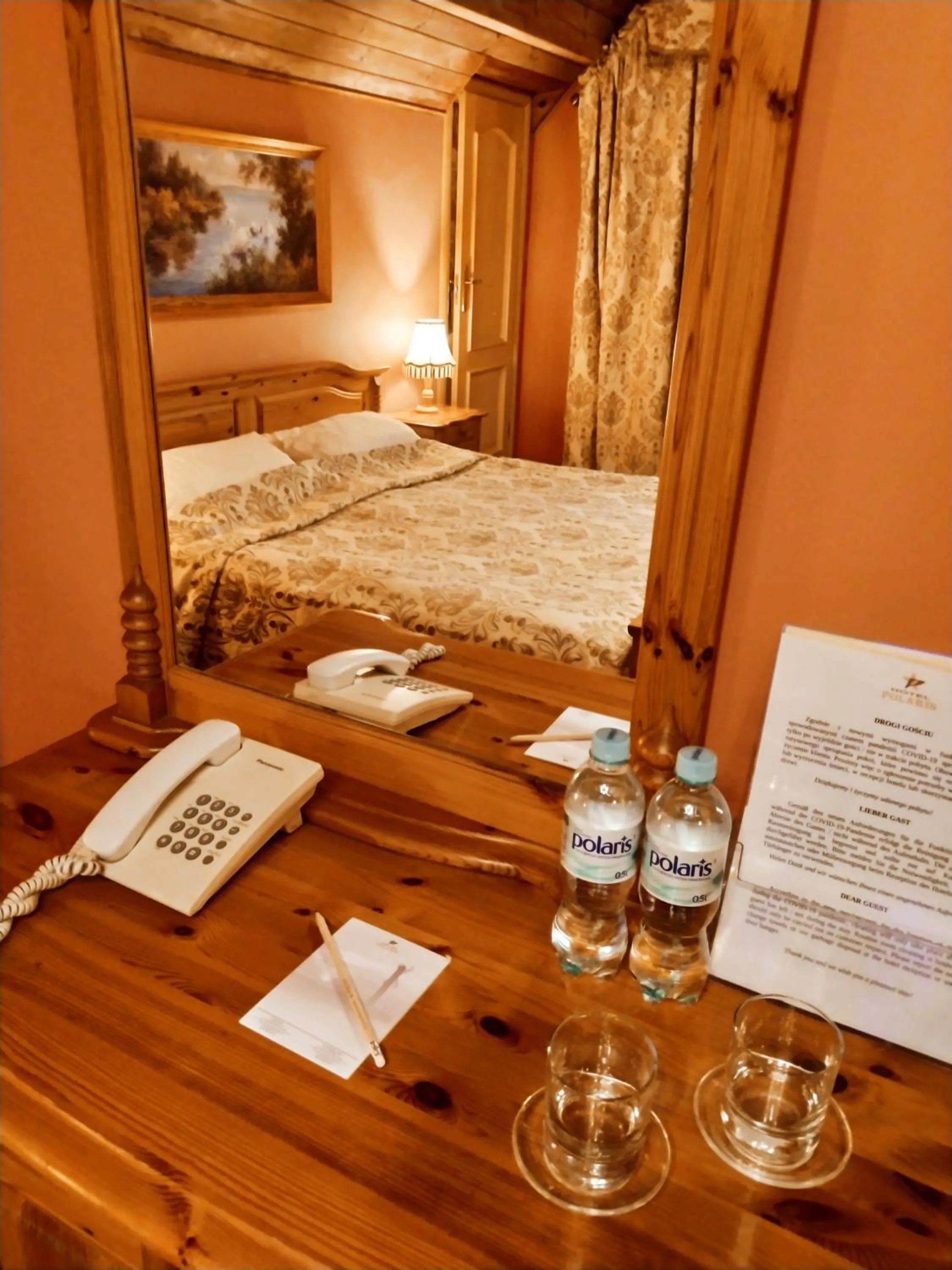 Bedroom, Bed in Hotel Polaris