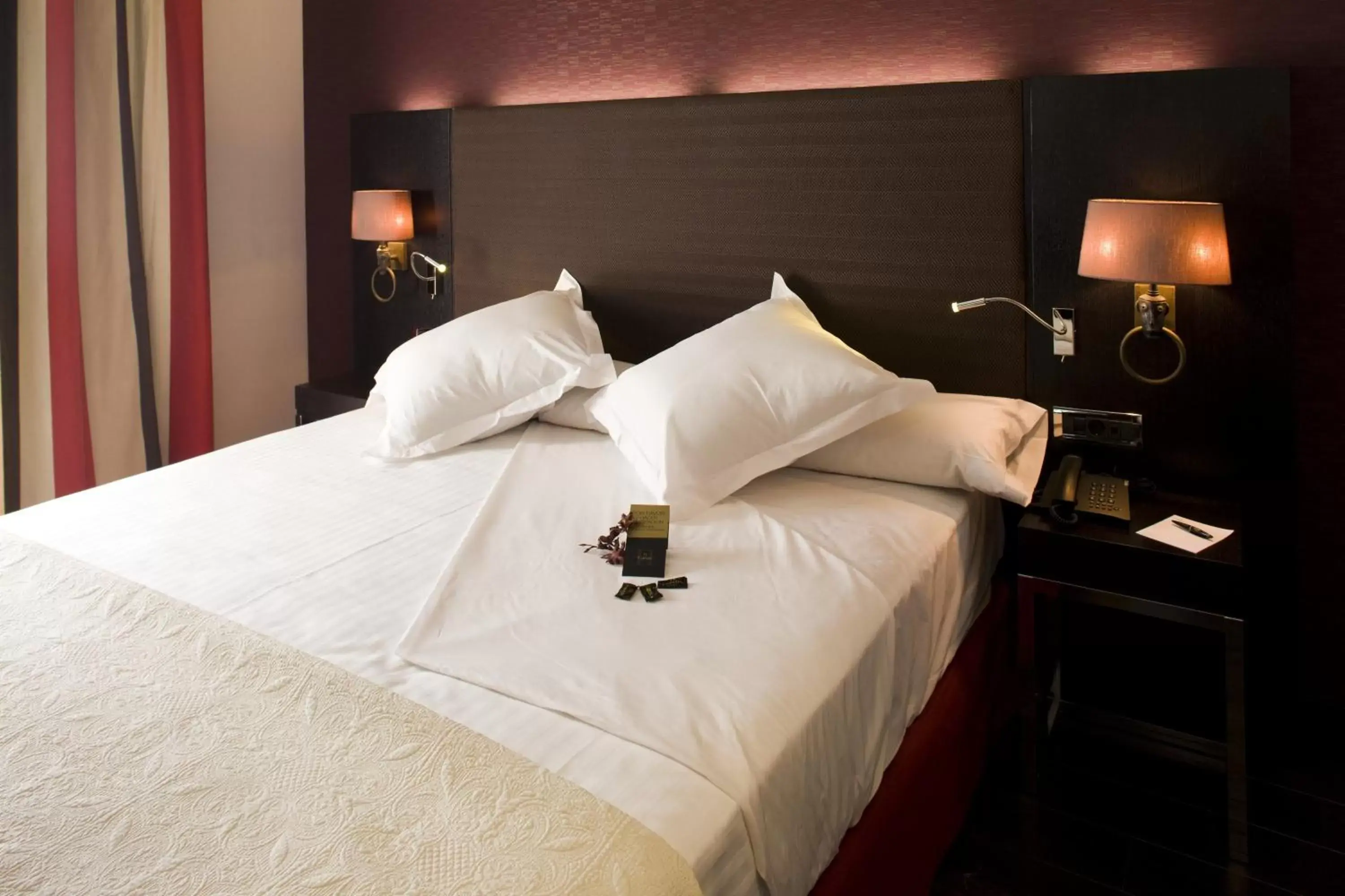 Bedroom, Bed in Hotel Boutique Gareus