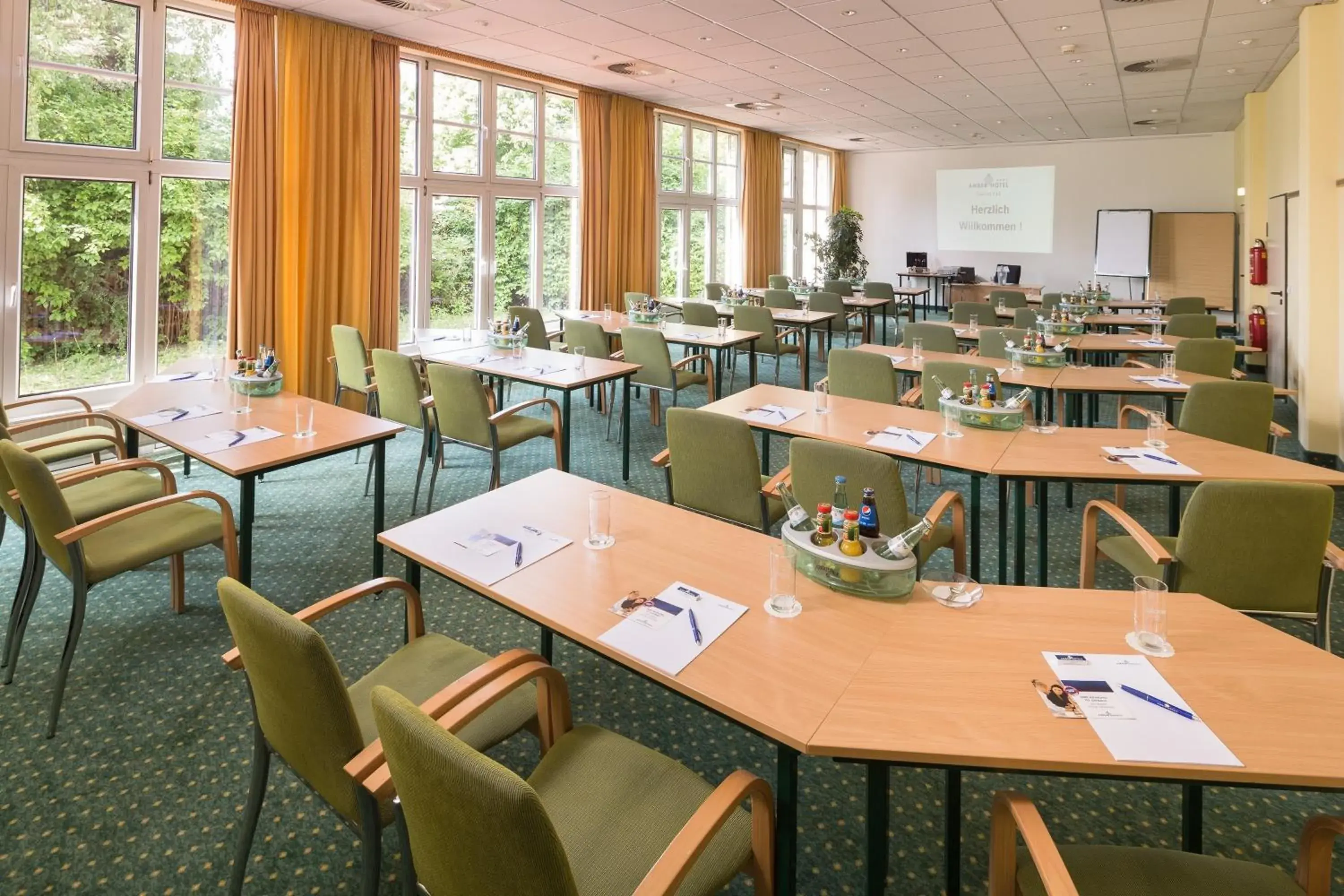 Banquet/Function facilities, Restaurant/Places to Eat in AMBER HOTEL Chemnitz Park