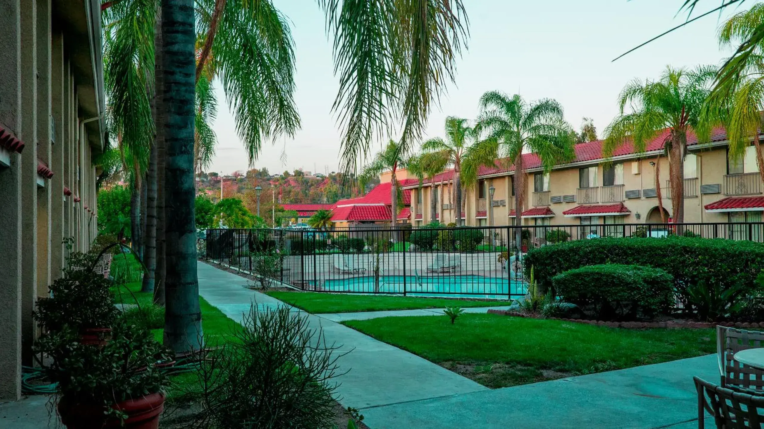 Area and facilities, Swimming Pool in Motel 6 Anaheim Hills, CA