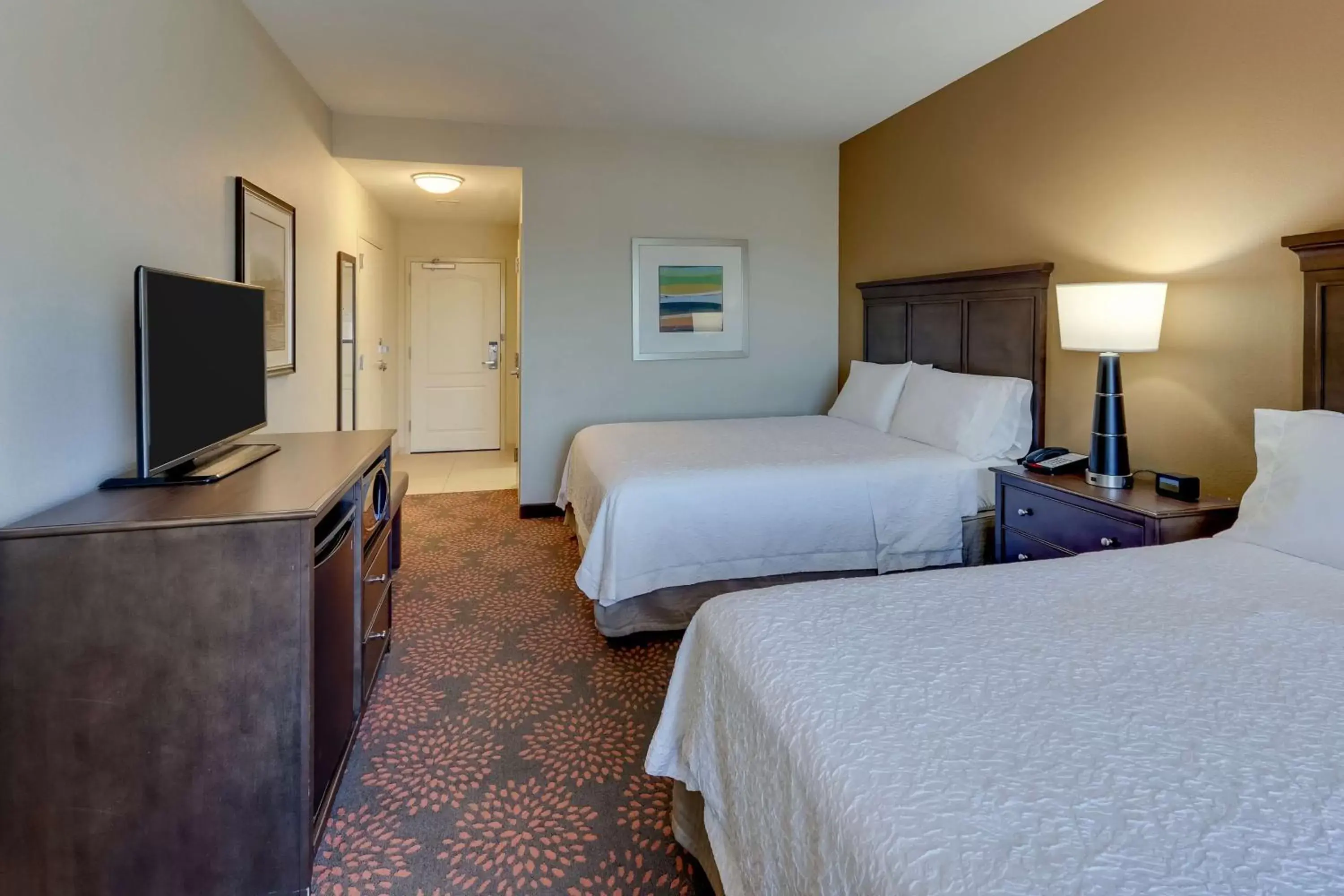 Bed in Hampton Inn & Suites - Hartsville, SC