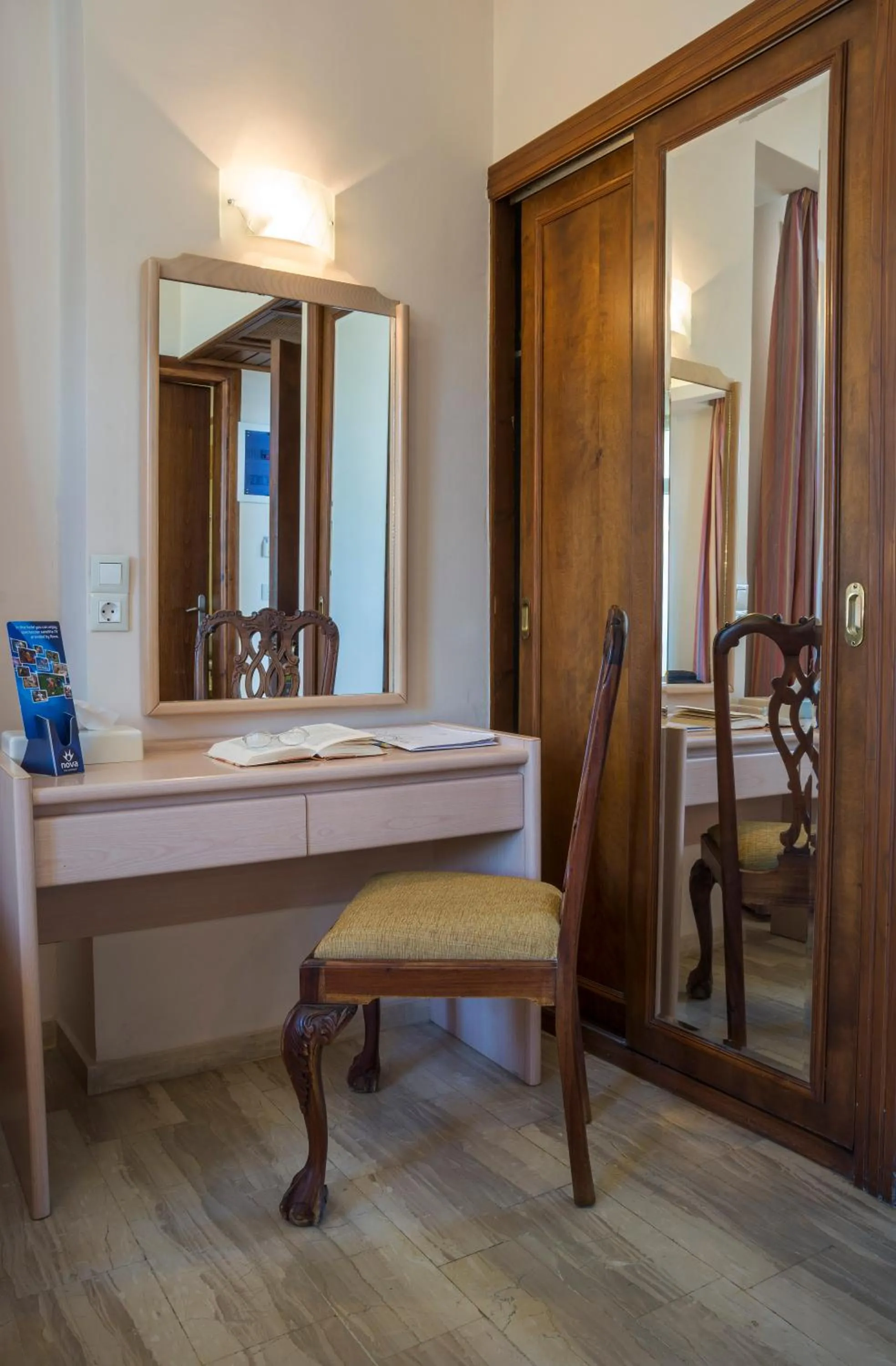 Area and facilities in Grecian Castle Chios