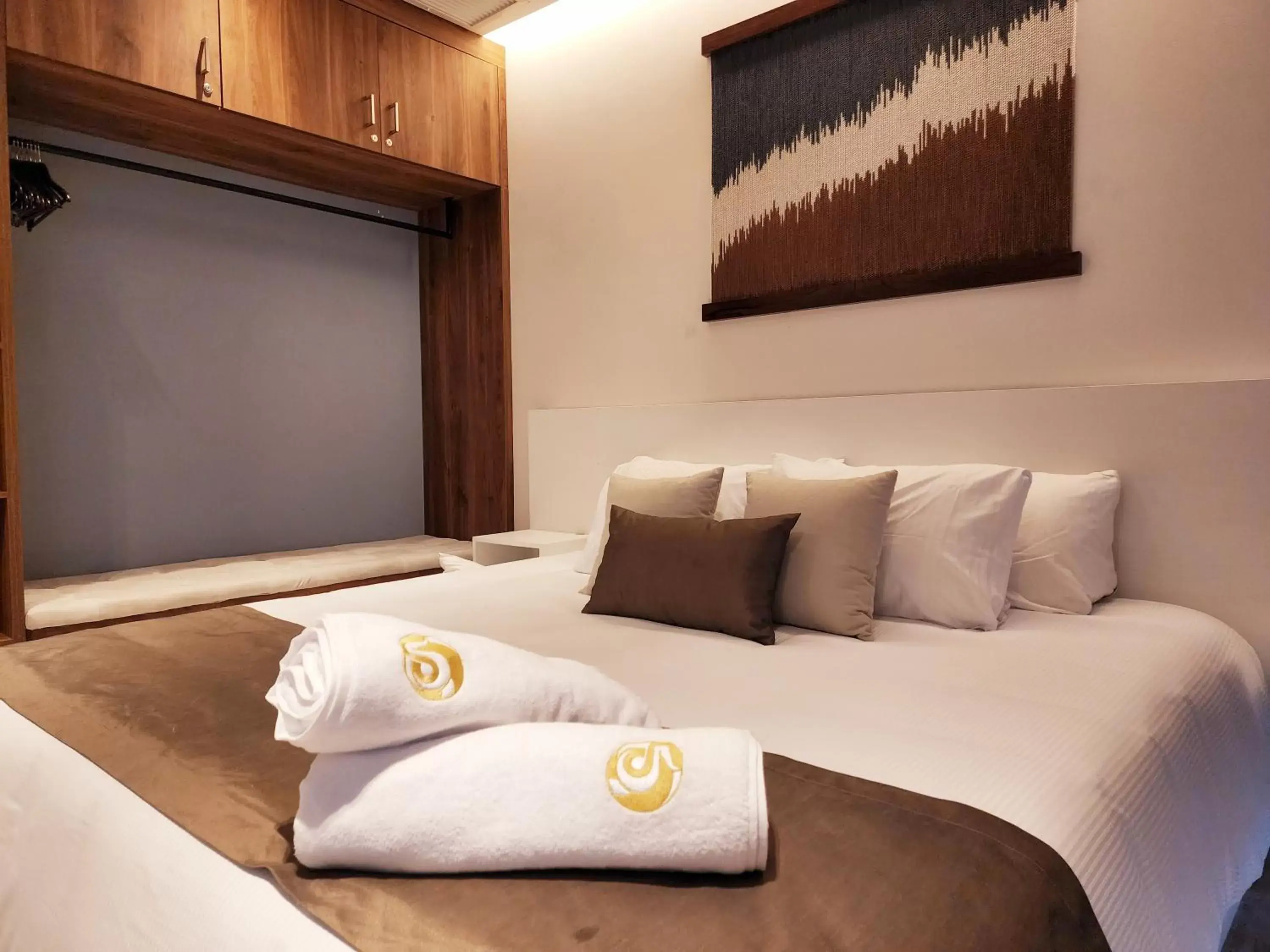 Bed in Singular Dream Beach Residences