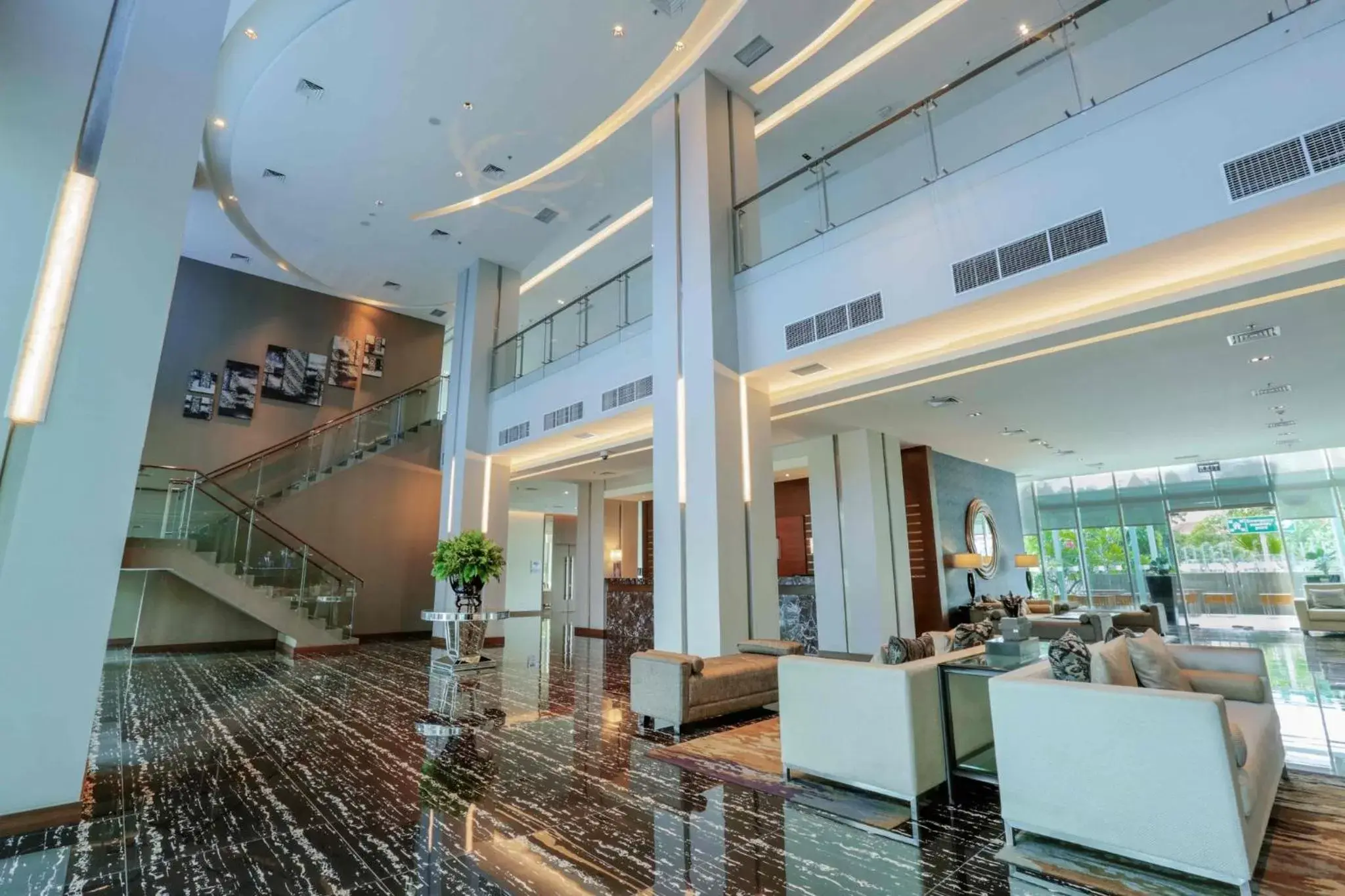 Property building, Restaurant/Places to Eat in Holiday Inn Express Jakarta International Expo, an IHG Hotel