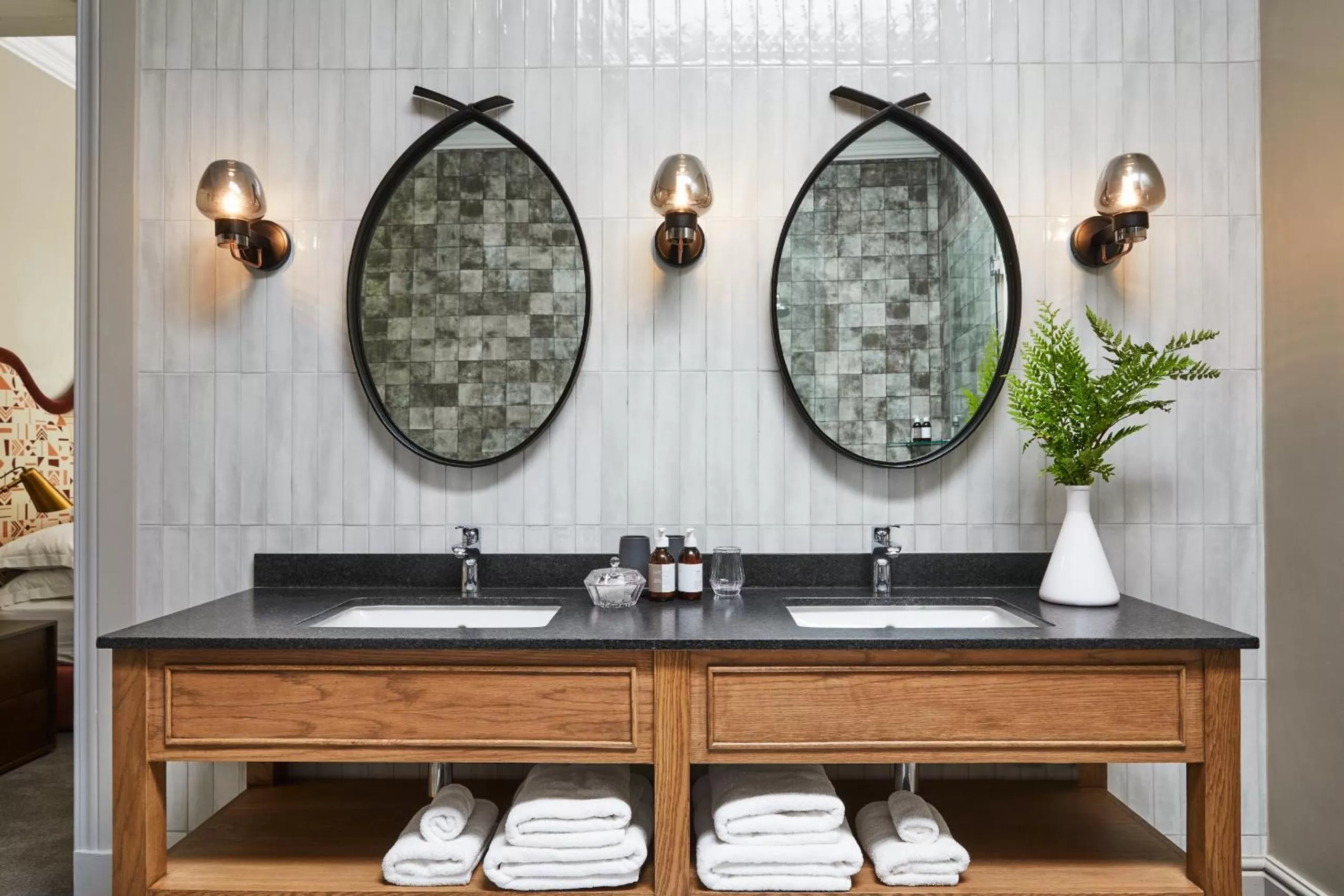 Bathroom in The Thatch House Boutique Hotel, Hermanus
