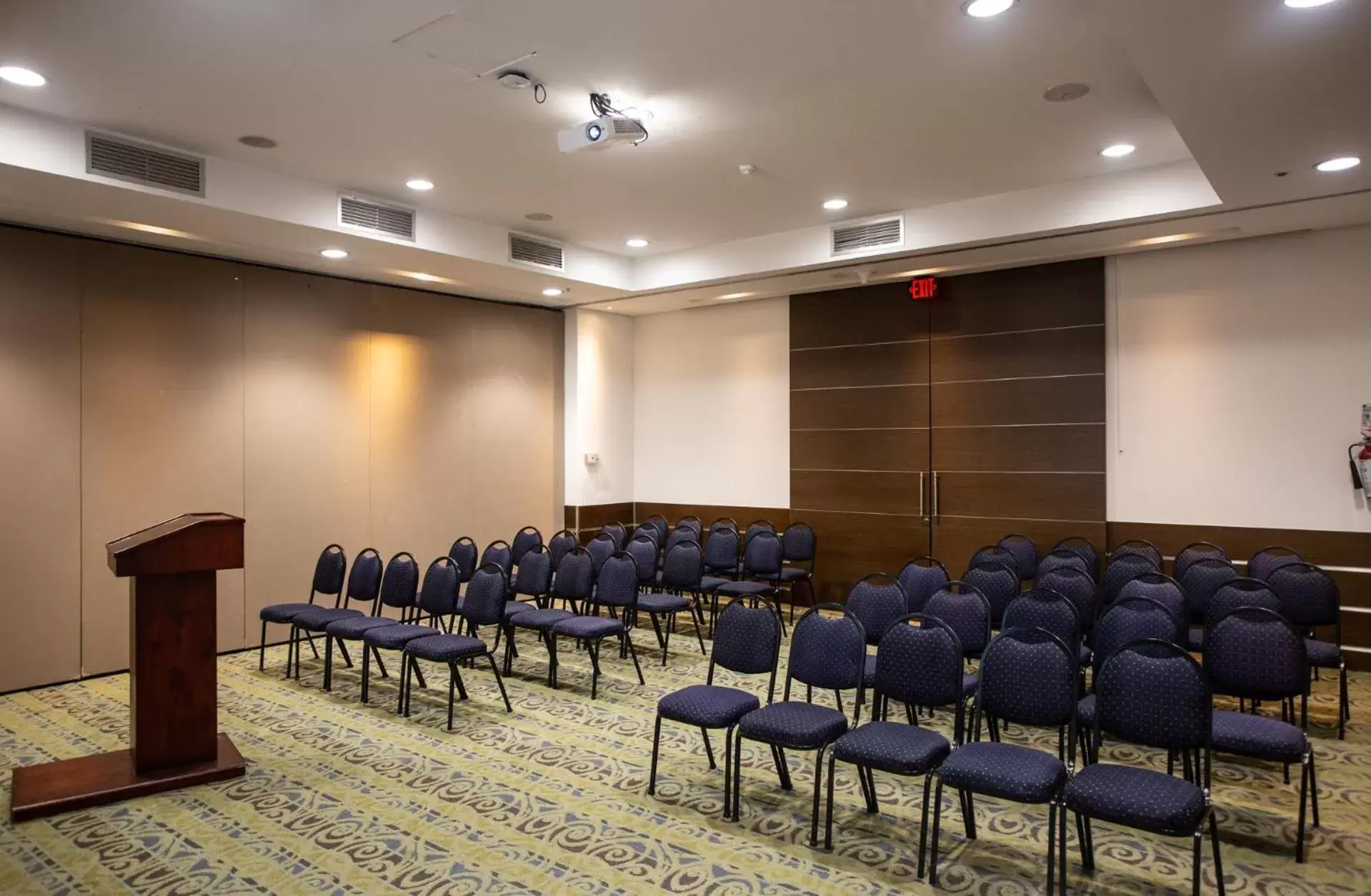 Meeting/conference room in Hotel San Fernando Plaza