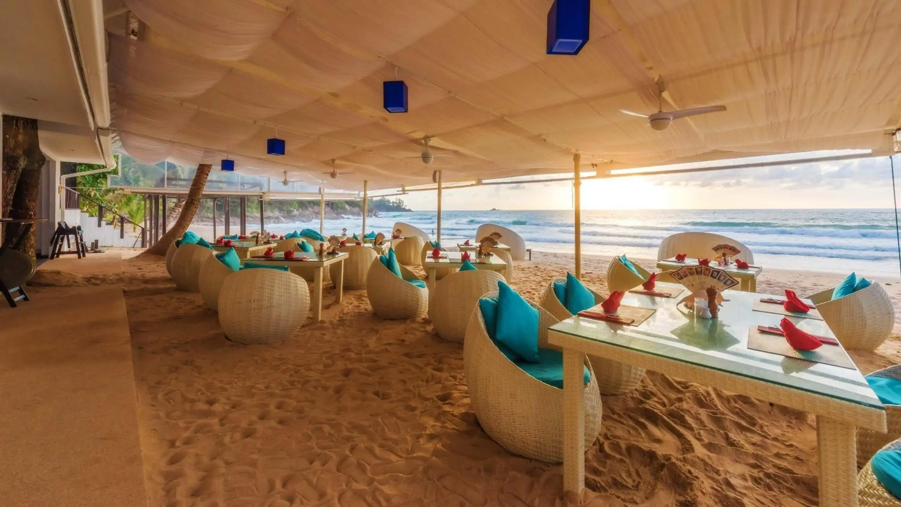 Restaurant/places to eat in Andaman White Beach Resort - SHA Plus Restaurant/places to eat in Andaman White Beach Resort - SHA Plus