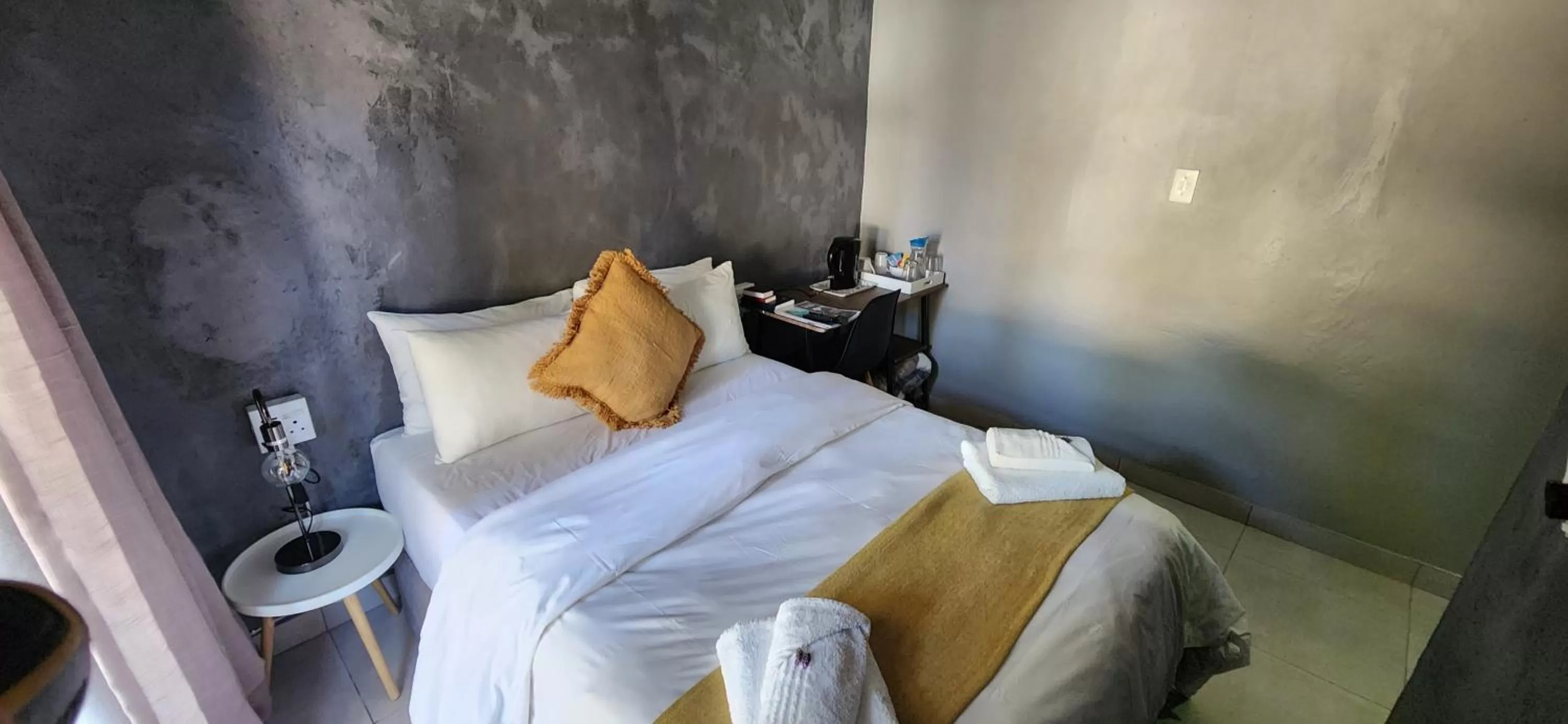 Photo of the whole room, Bed in Livingwaters Self-Catering Accommodation