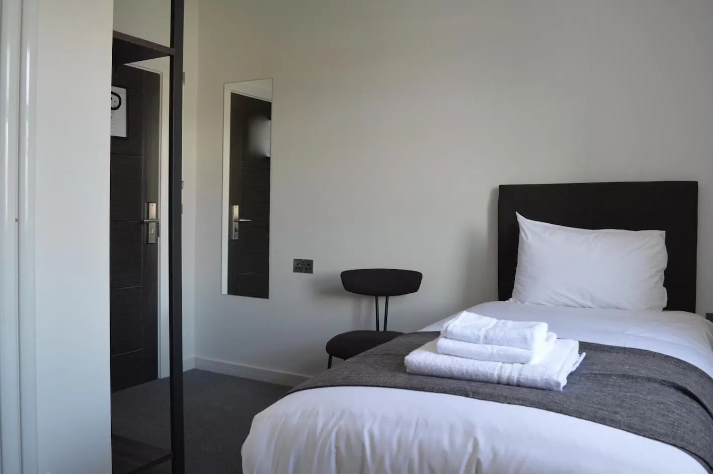 Photo of the whole room, Bed in Q8 Boutique Hotel