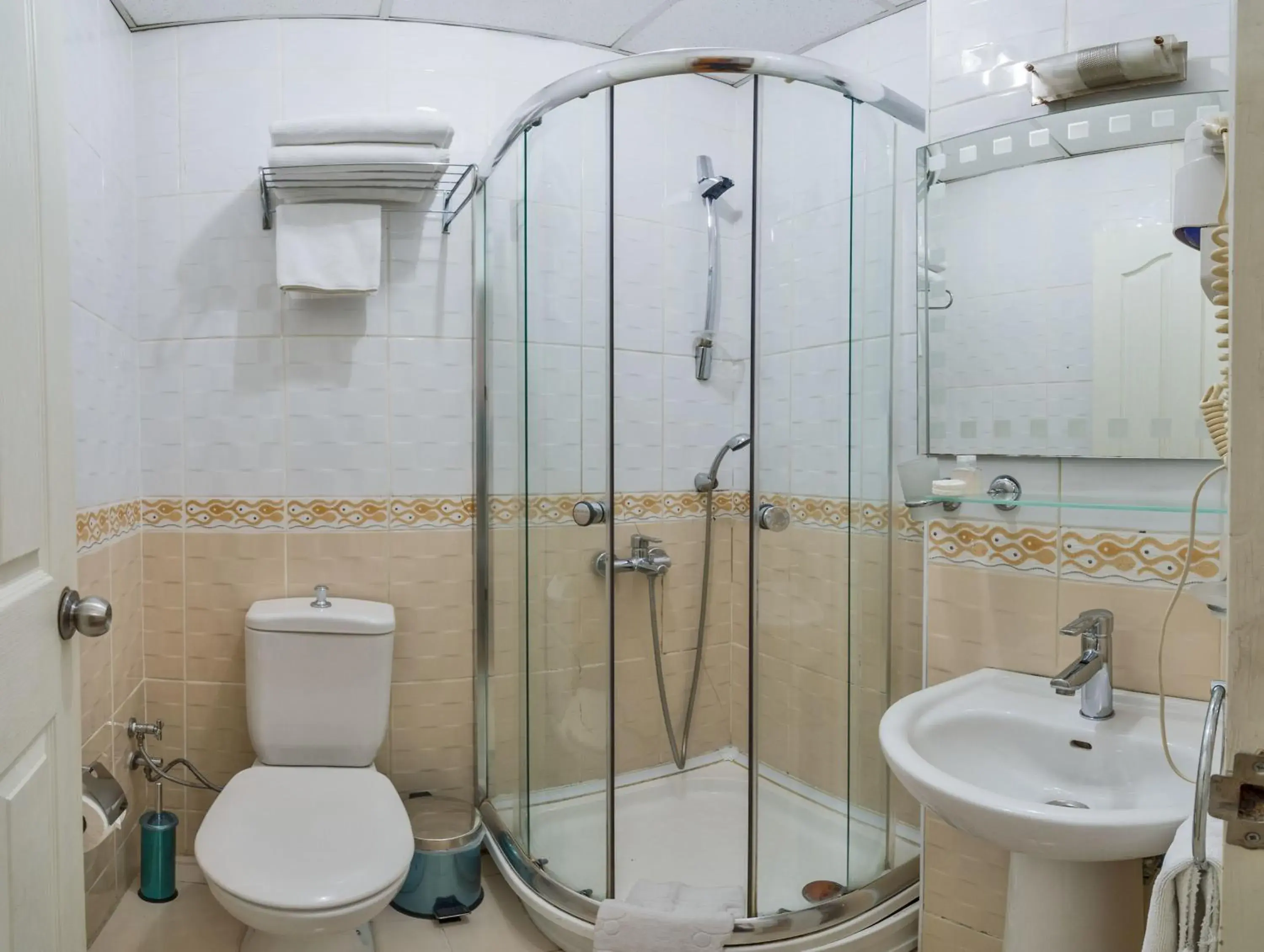 Shower, Bathroom in May Hotel Istanbul