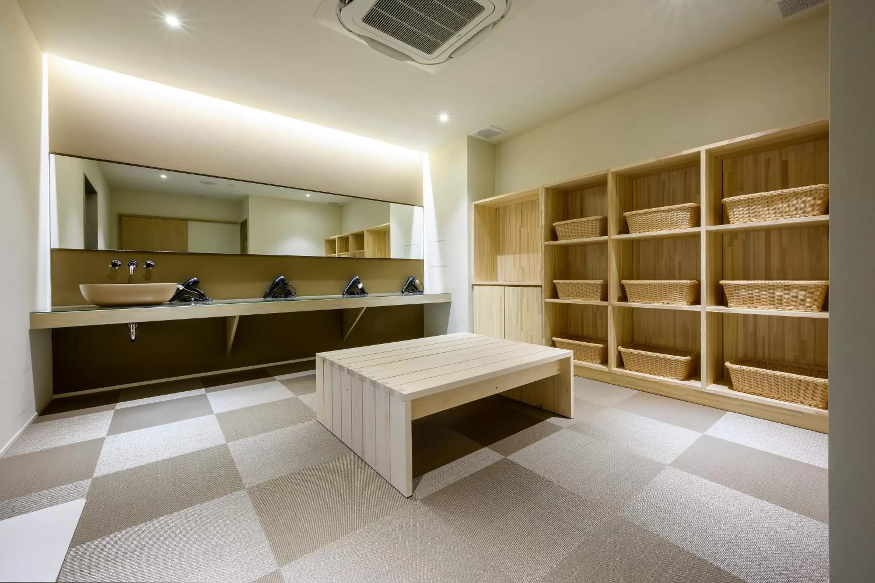 Public Bath, Bathroom in HOTEL WOOD TAKAYAMA