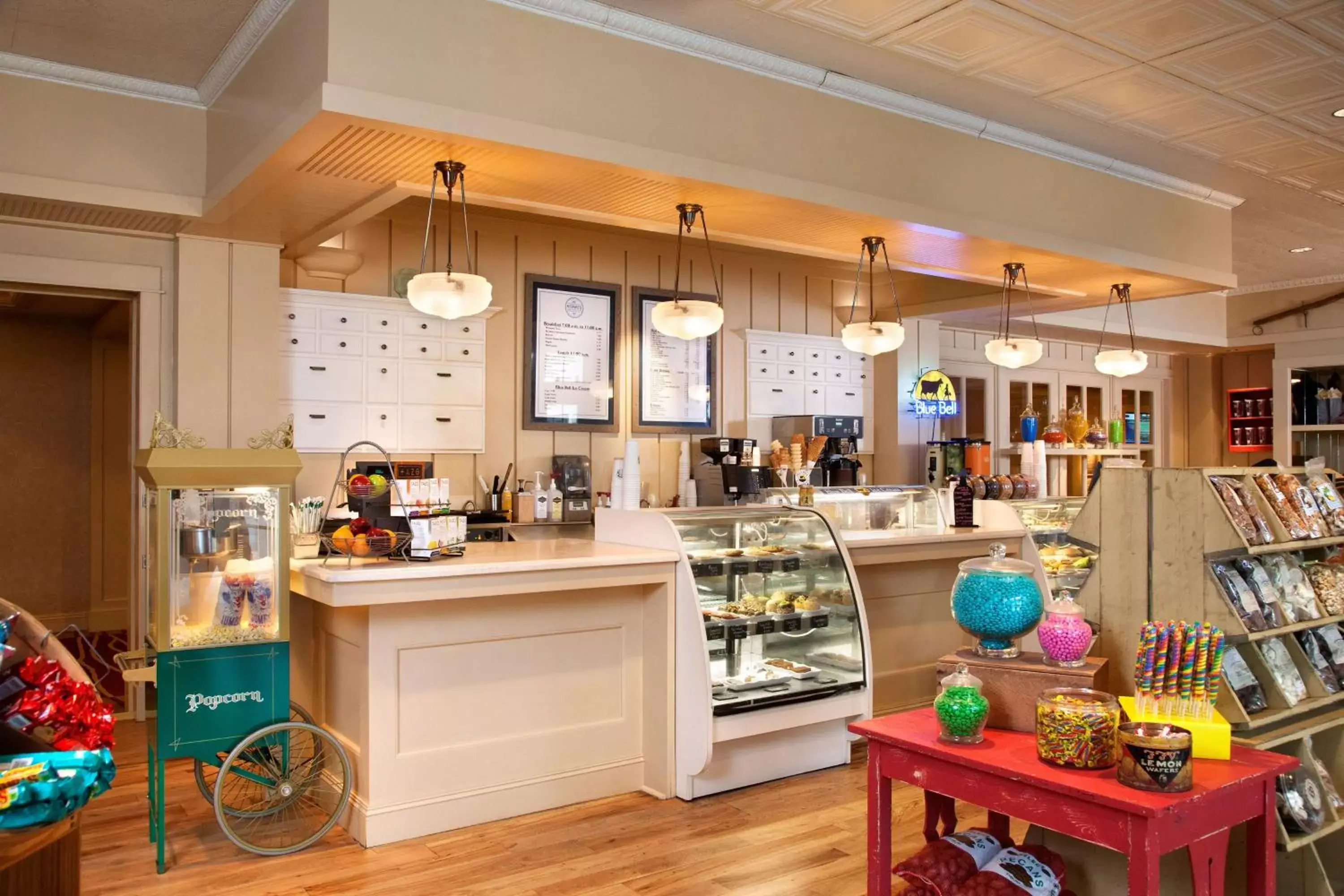 Coffee/tea facilities in Hyatt Regency Lost Pines Resort and Spa