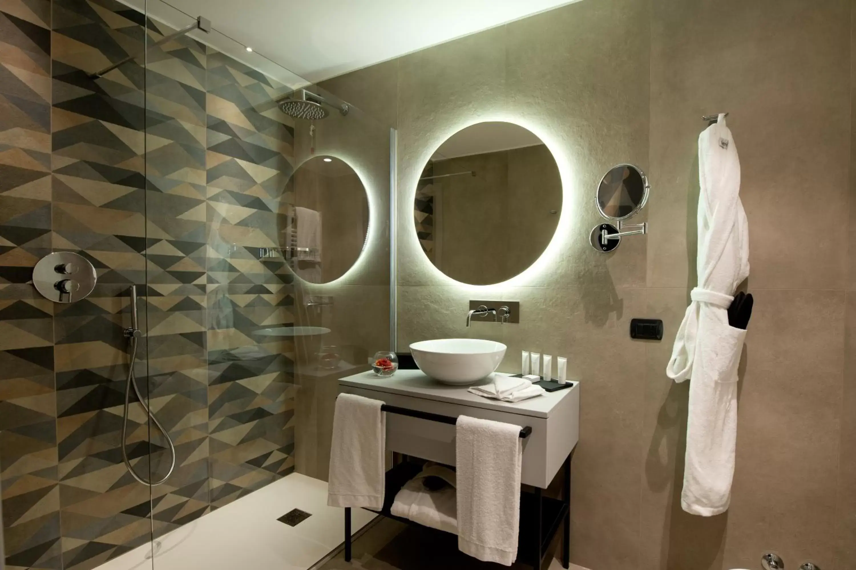 Bathroom in Duomo Hotel & Apartments