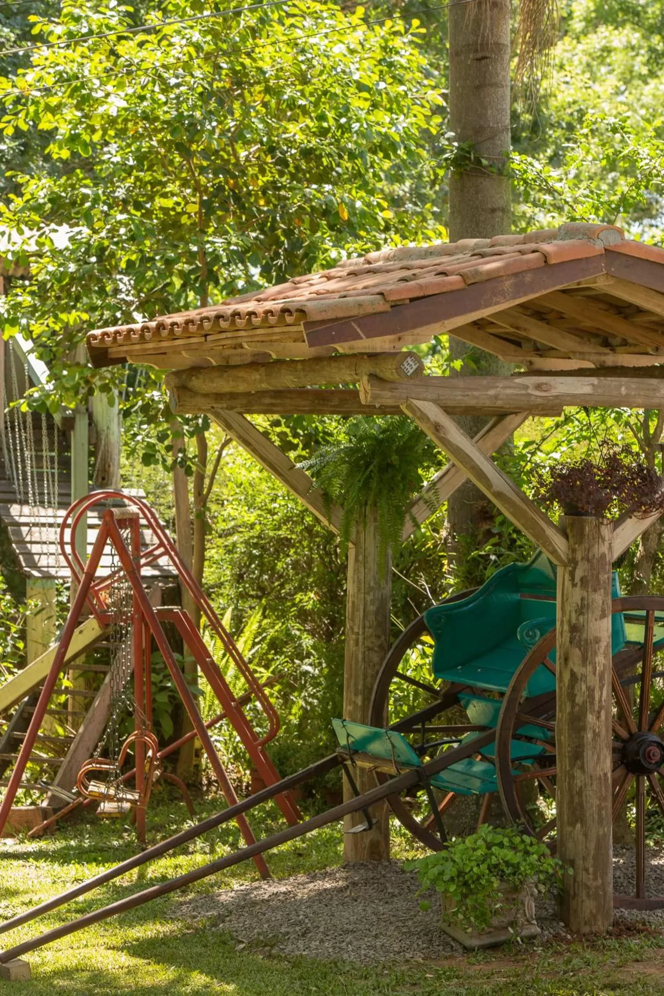 Children play ground, BBQ Facilities in Hotel Chácara das Flores
