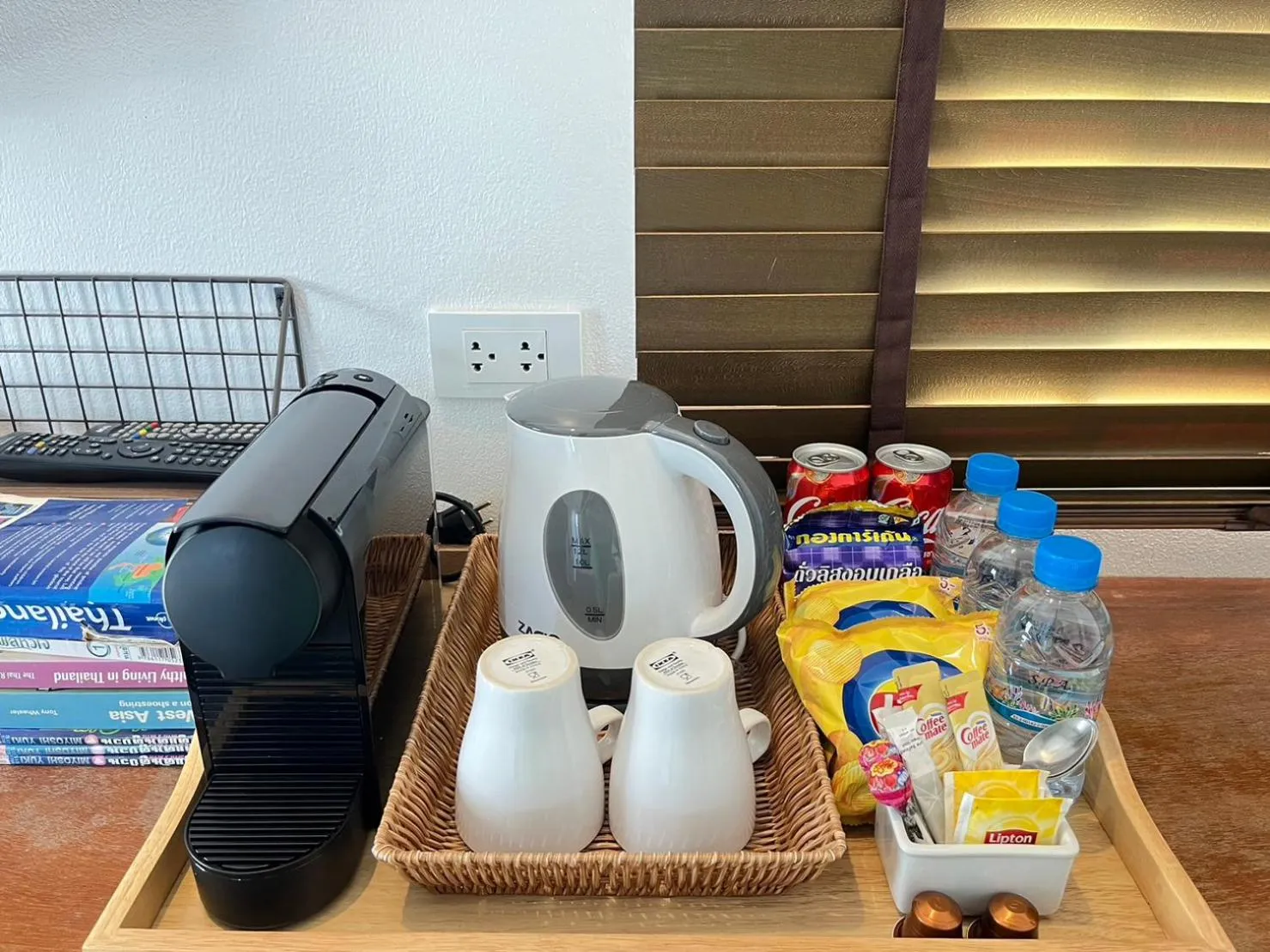 Coffee/tea facilities in Book a Bed Poshtel - SHA Plus