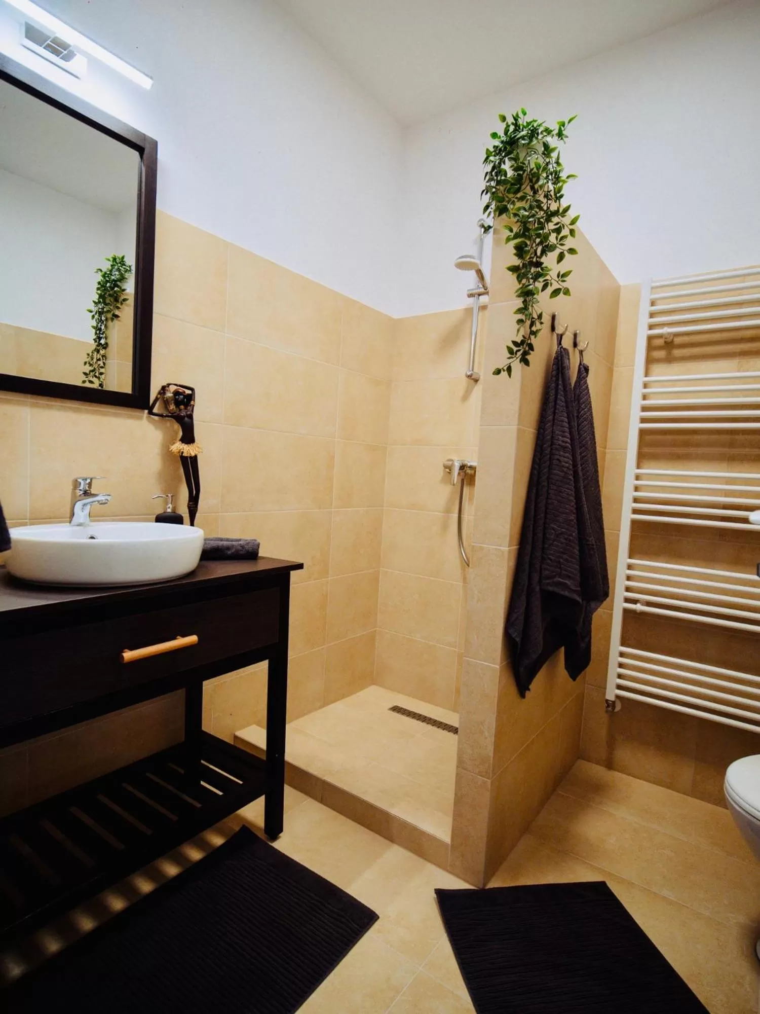 Bathroom in Zakarias Apartments