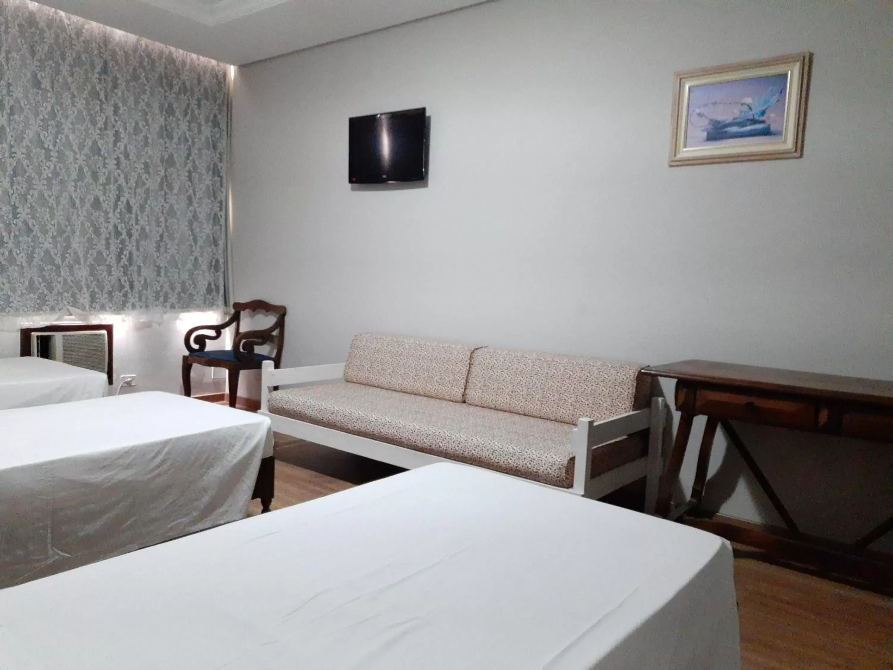 TV and multimedia, Bed in Rede Andrade Guaíra TV and multimedia, Bed in Rede Andrade Guaíra