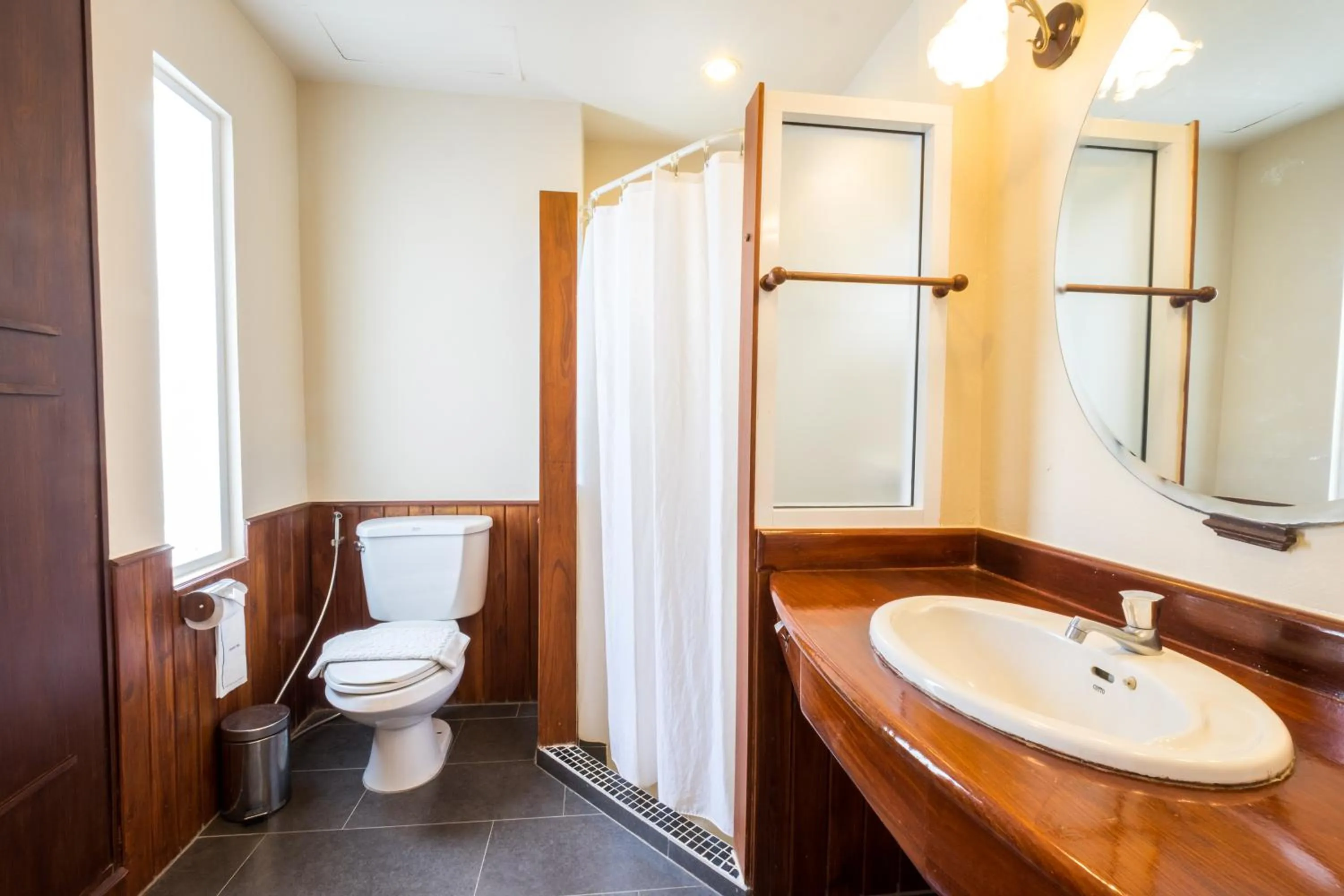 Decorative detail in Brookside Valley Resort