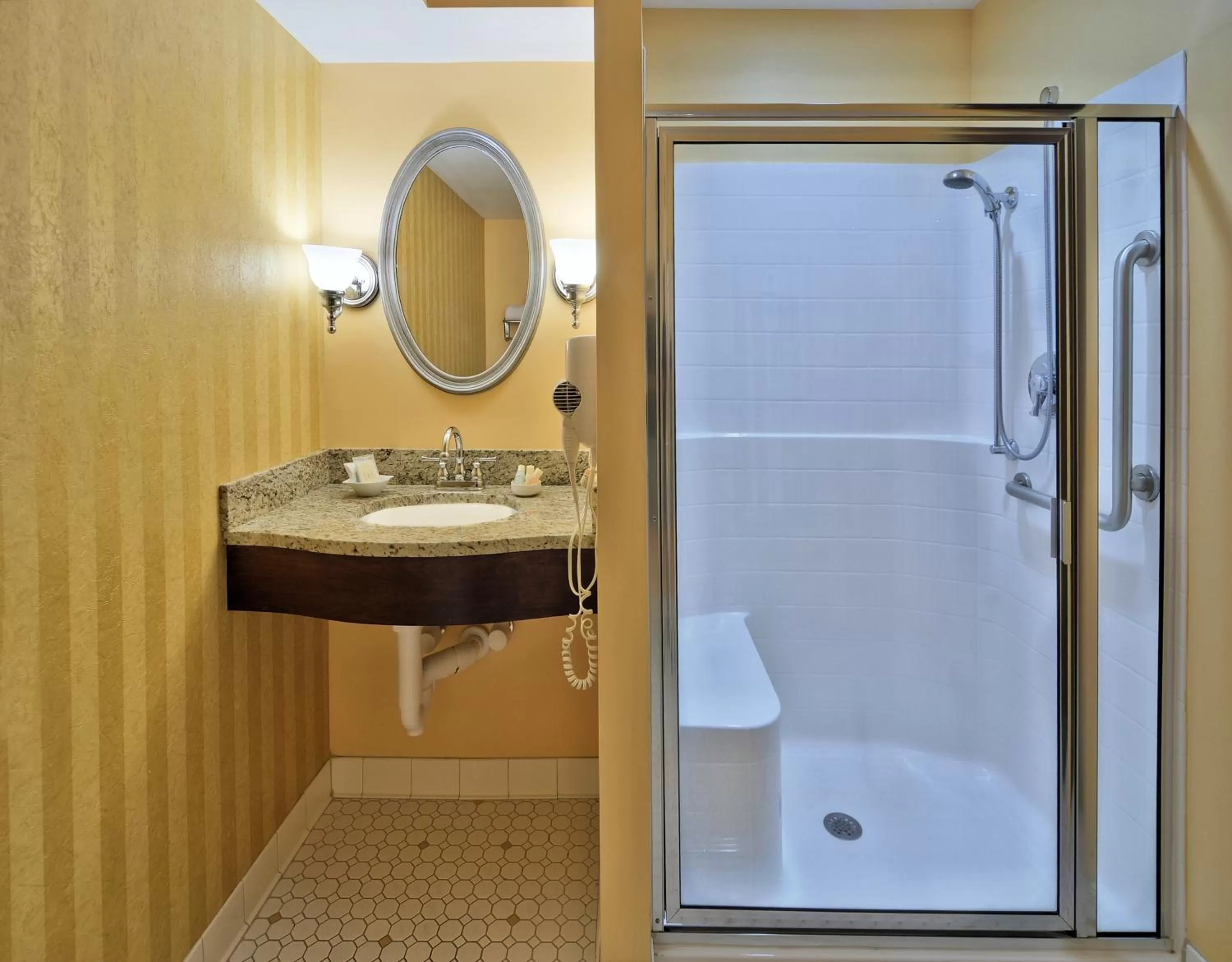 Bathroom in Main Street Inn Blacksburg