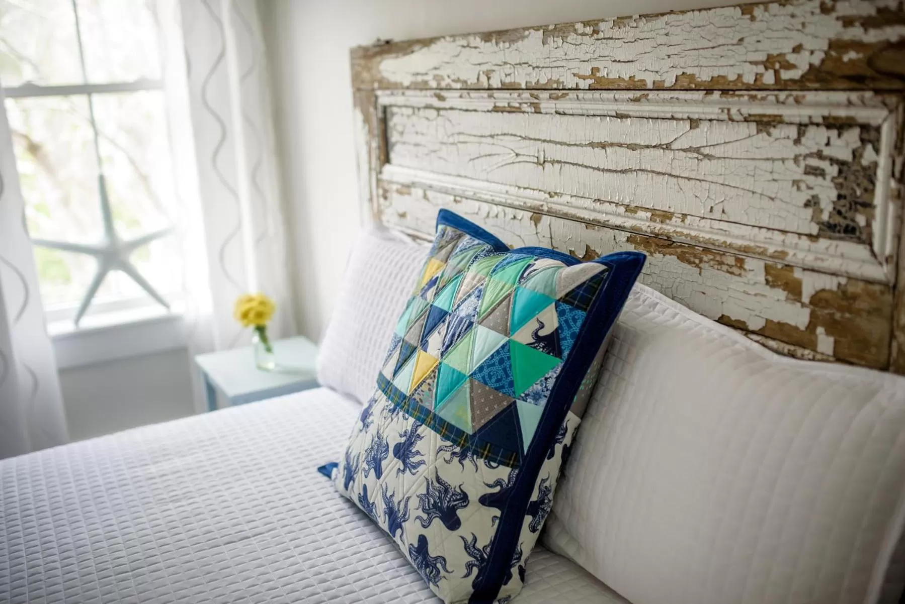 Bed in The Kitch'inn - Boutique Inn and Wine Bar