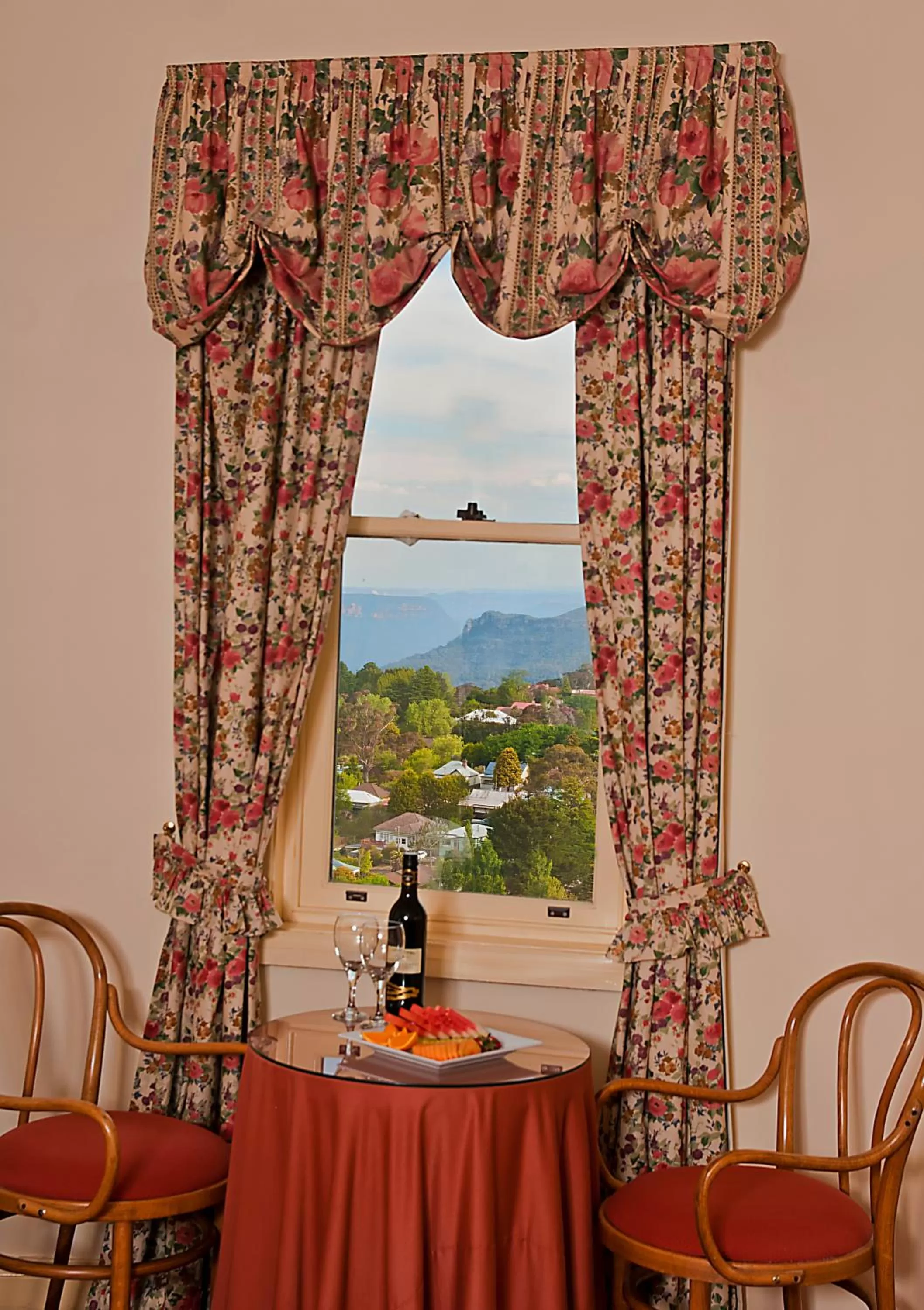 Mountain View Tower Suite With Balcony Spa & Fireplace in Mountain Heritage Hotel