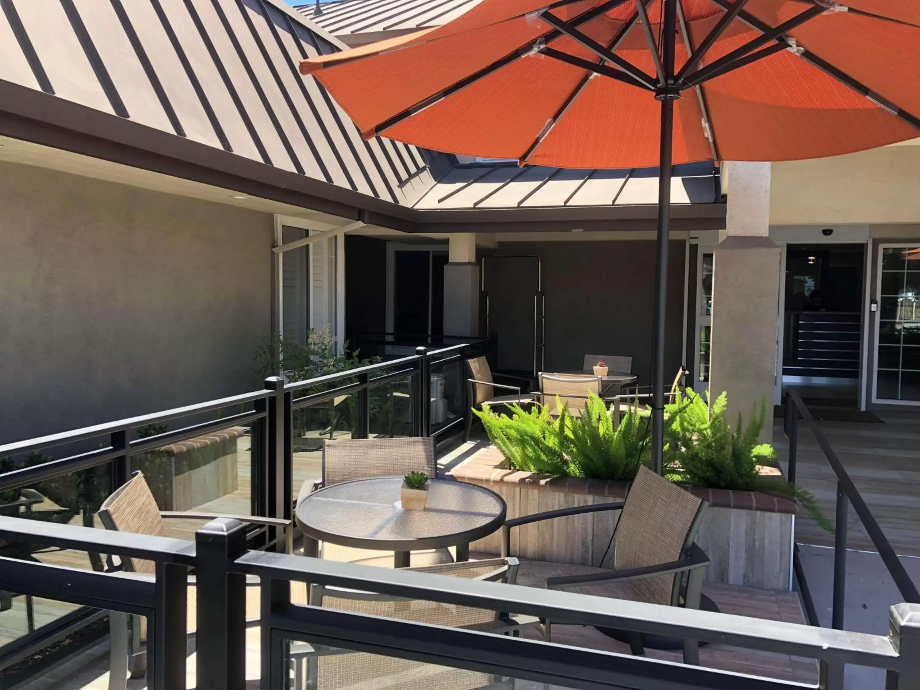 Property building in Best Western Silicon Valley Inn