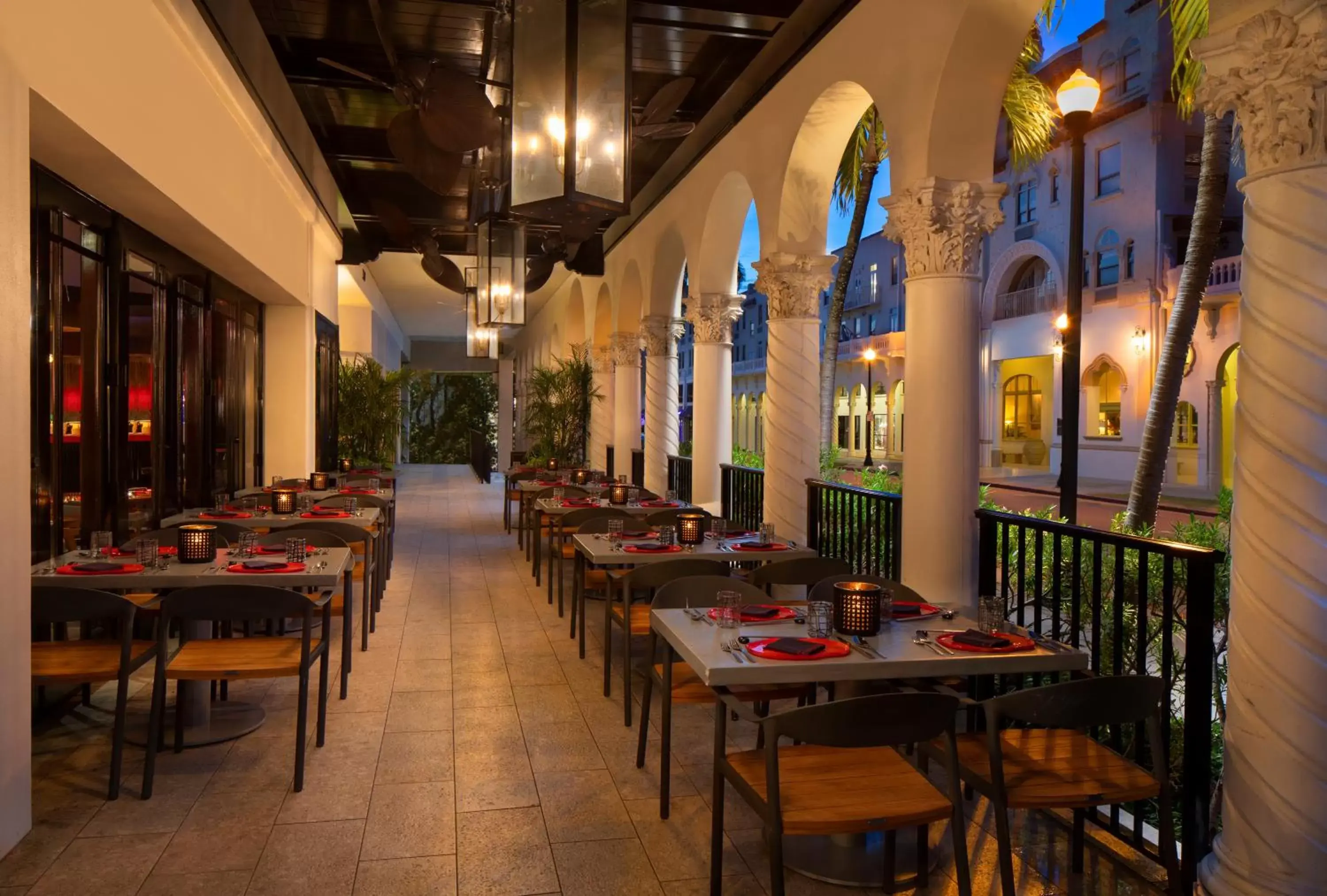 Restaurant/Places to Eat in The Breakers Palm Beach