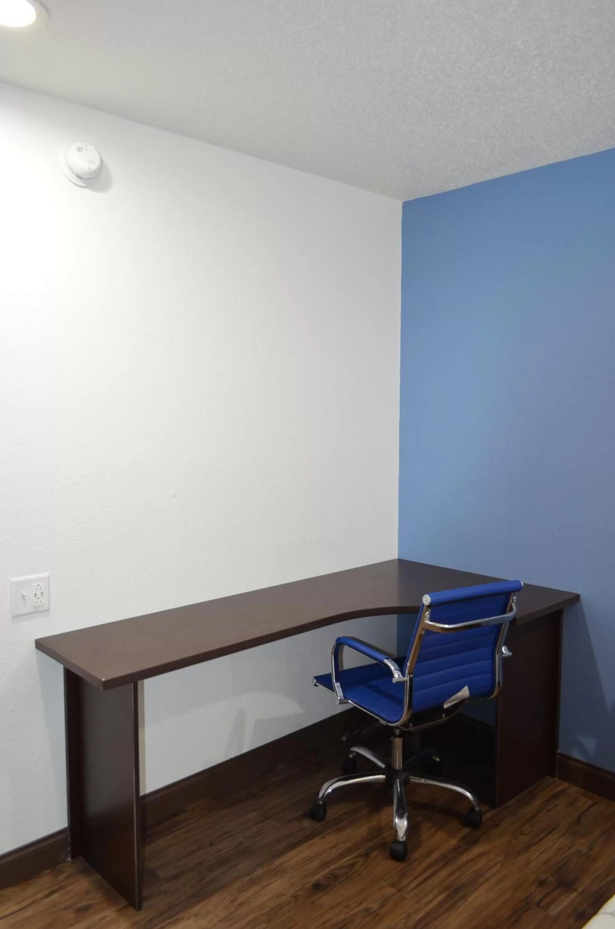 Bedroom in Athena Inn Chattanooga