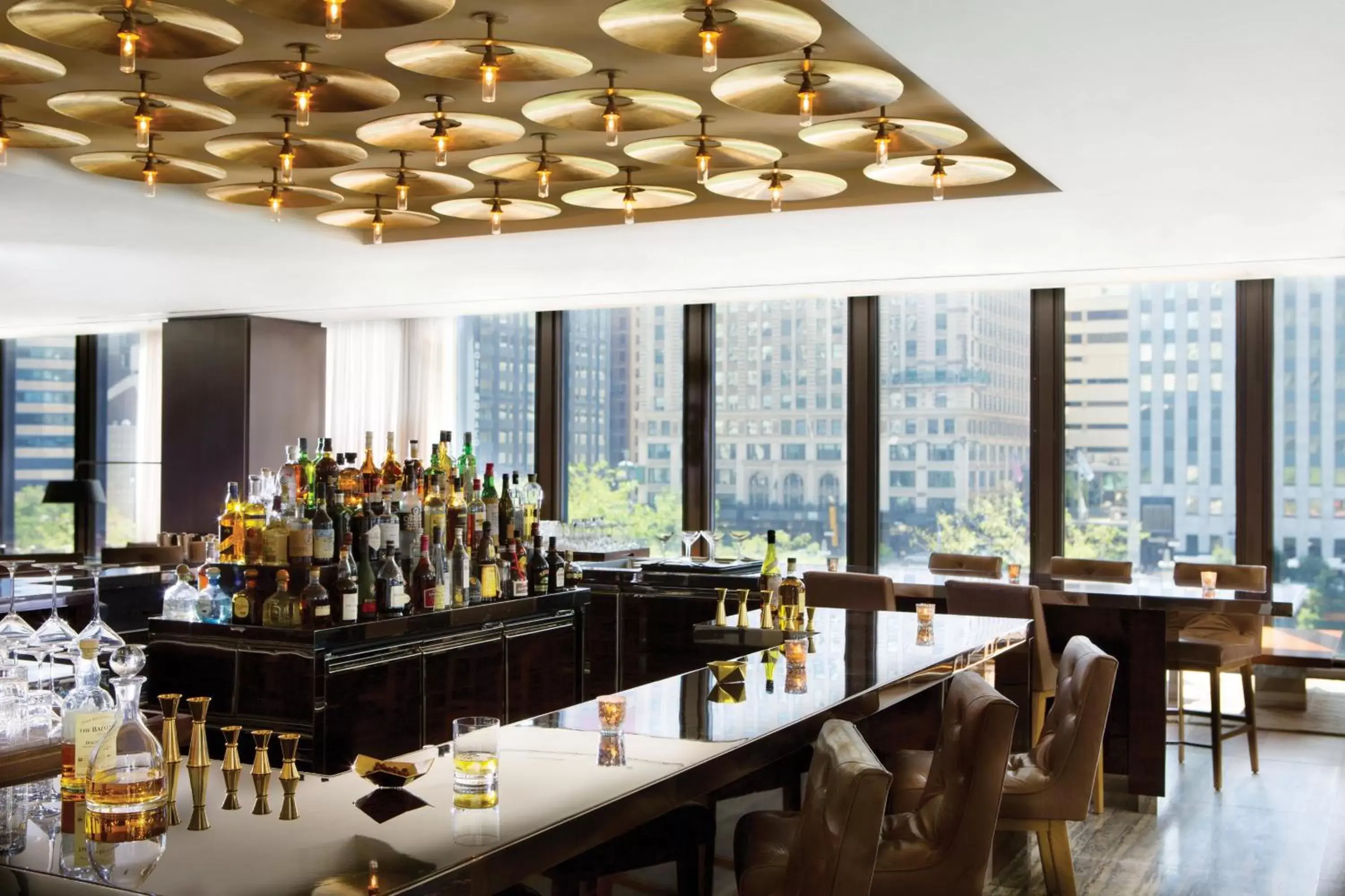 Lounge or bar, Restaurant/Places to Eat in The Langham Chicago